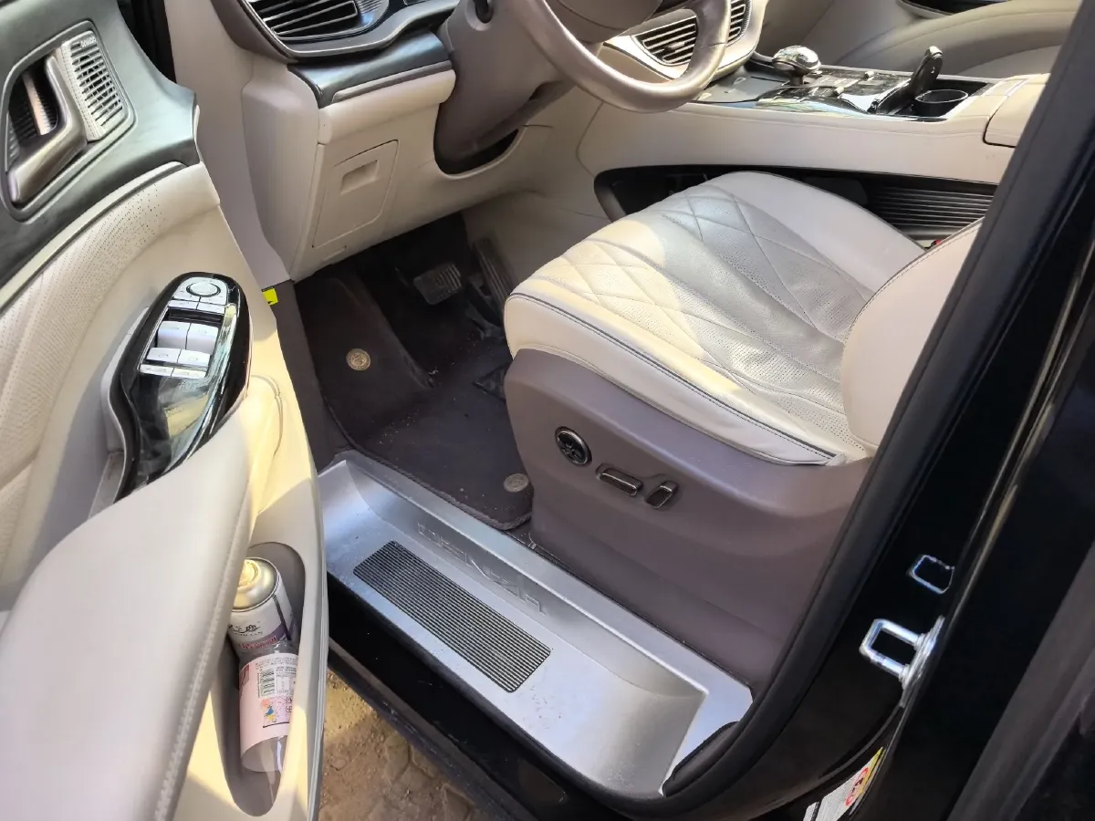 2022 Denza D9 1.5T 139HP L4 E-CVT PHEV 40.06KWH,autocango,china used car exporter,china ev exporter,chinese used car exporter,chinese used ev exporter