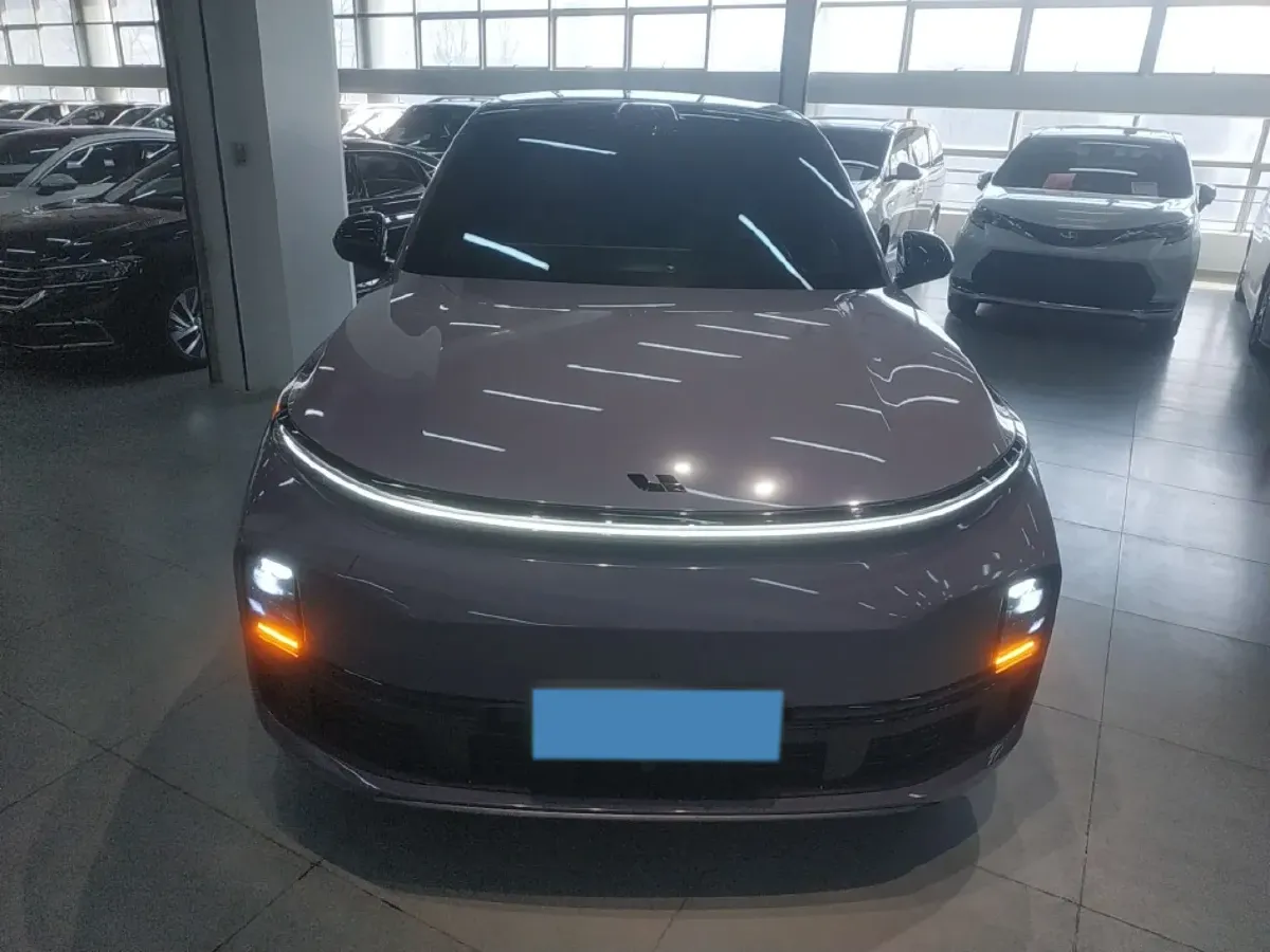 2022 Li L9 Range Extended 154HP REEV 42.6KWH,autocango,china used car exporter,china ev exporter,chinese used car exporter,chinese used ev exporter