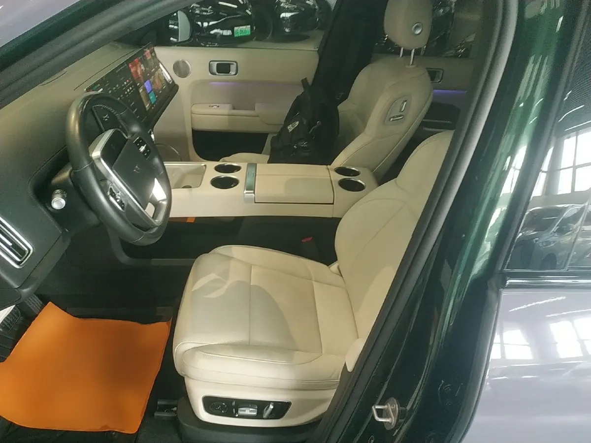 2022 Li L9 Range Extended 154HP REEV 42.6KWH,autocango,china used car exporter,china ev exporter,chinese used car exporter,chinese used ev exporter
