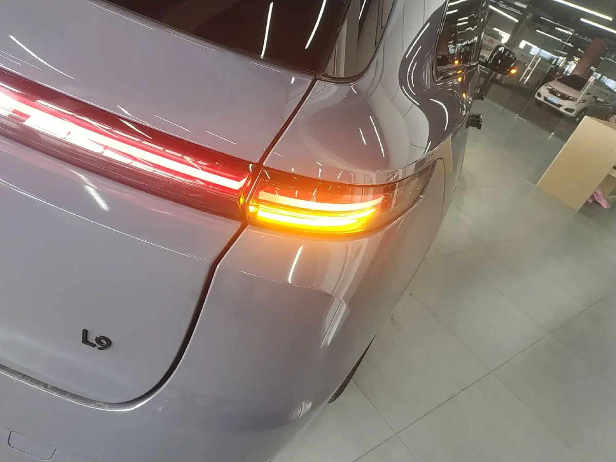 2022 Li L9 Range Extended 154HP REEV 42.6KWH,autocango,china used car exporter,china ev exporter,chinese used car exporter,chinese used ev exporter