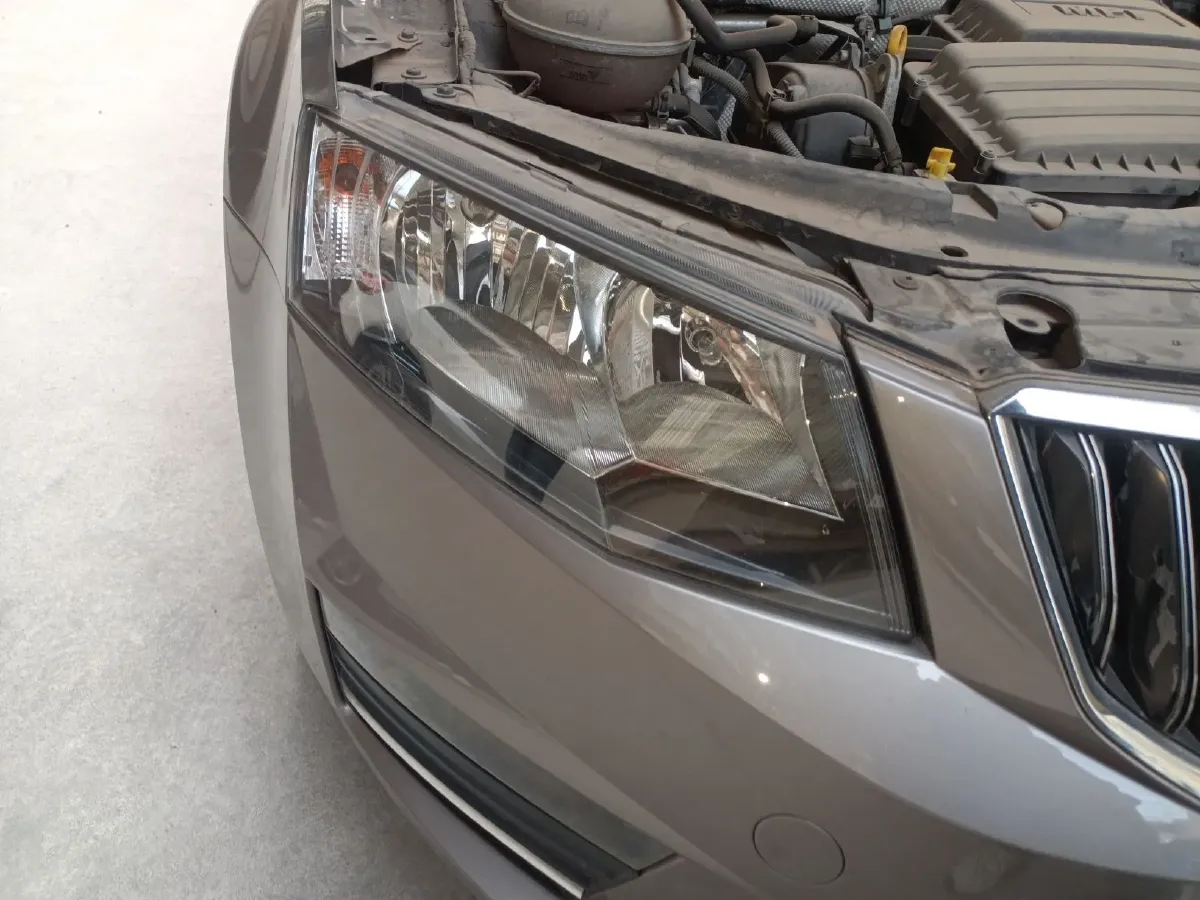 2017 Skoda Octavia 1.6L 110HP L4 6AT,autocango,china used car exporter,china ev exporter,chinese used car exporter,chinese used ev exporter