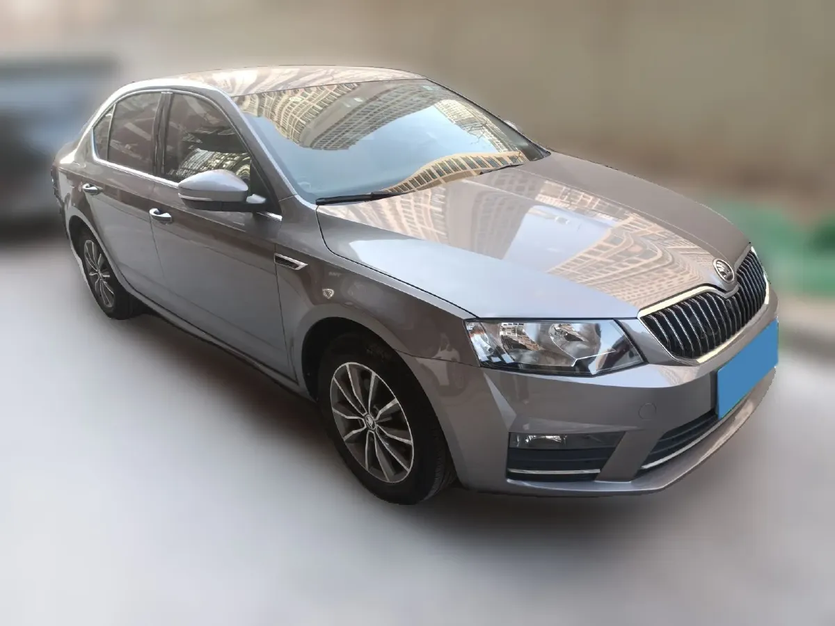 2017 Skoda Octavia 1.6L 110HP L4 6AT,autocango,china used car exporter,china ev exporter,chinese used car exporter,chinese used ev exporter