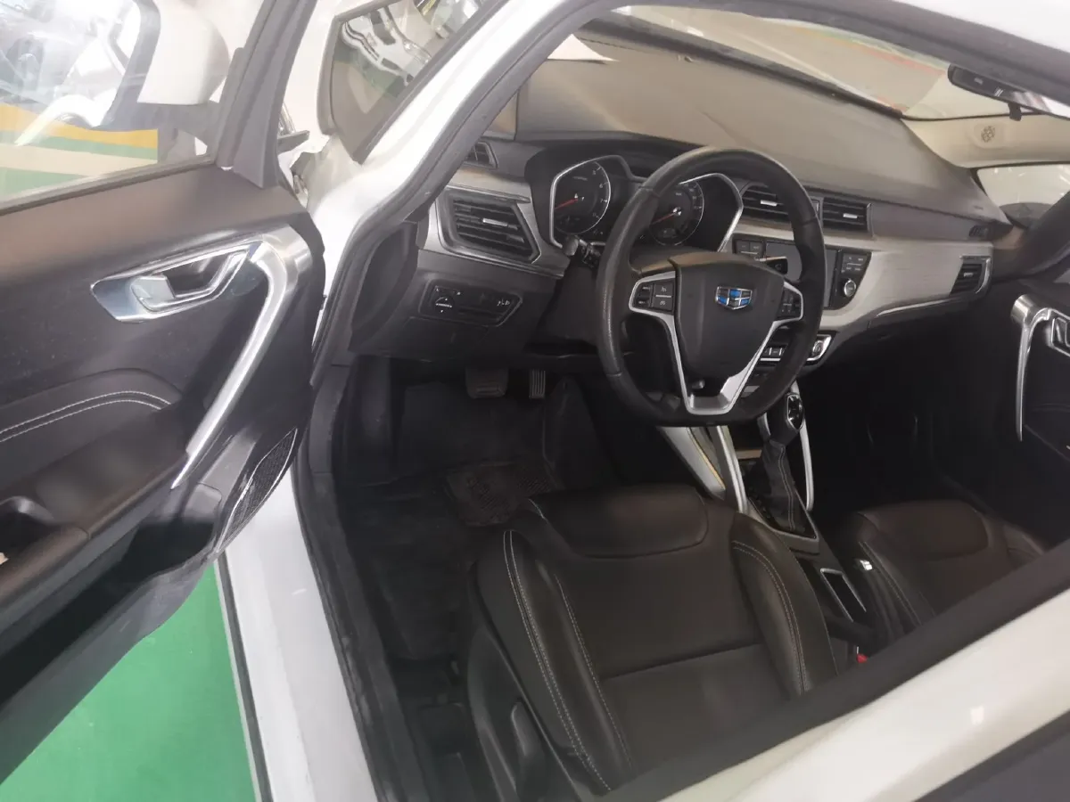 2017 Geely Vision X3 1.5L 102HP L4 4AT,autocango,china used car exporter,china ev exporter,chinese used car exporter,chinese used ev exporter