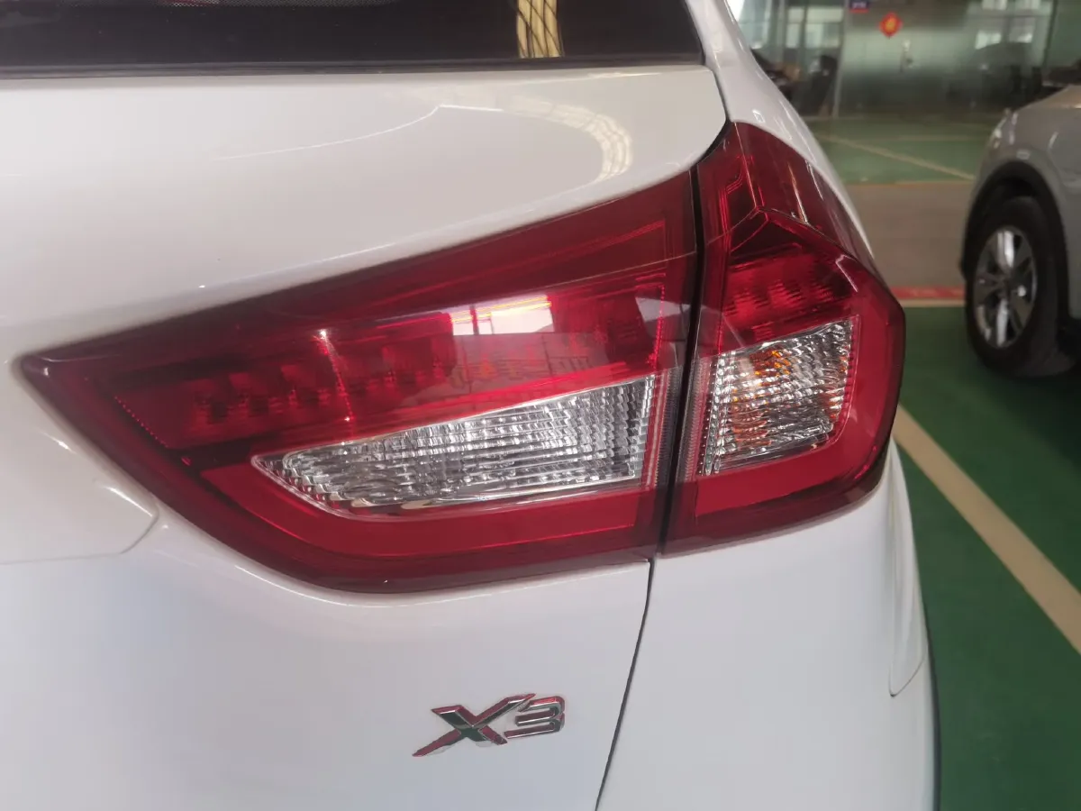 2017 Geely Vision X3 1.5L 102HP L4 4AT,autocango,china used car exporter,china ev exporter,chinese used car exporter,chinese used ev exporter