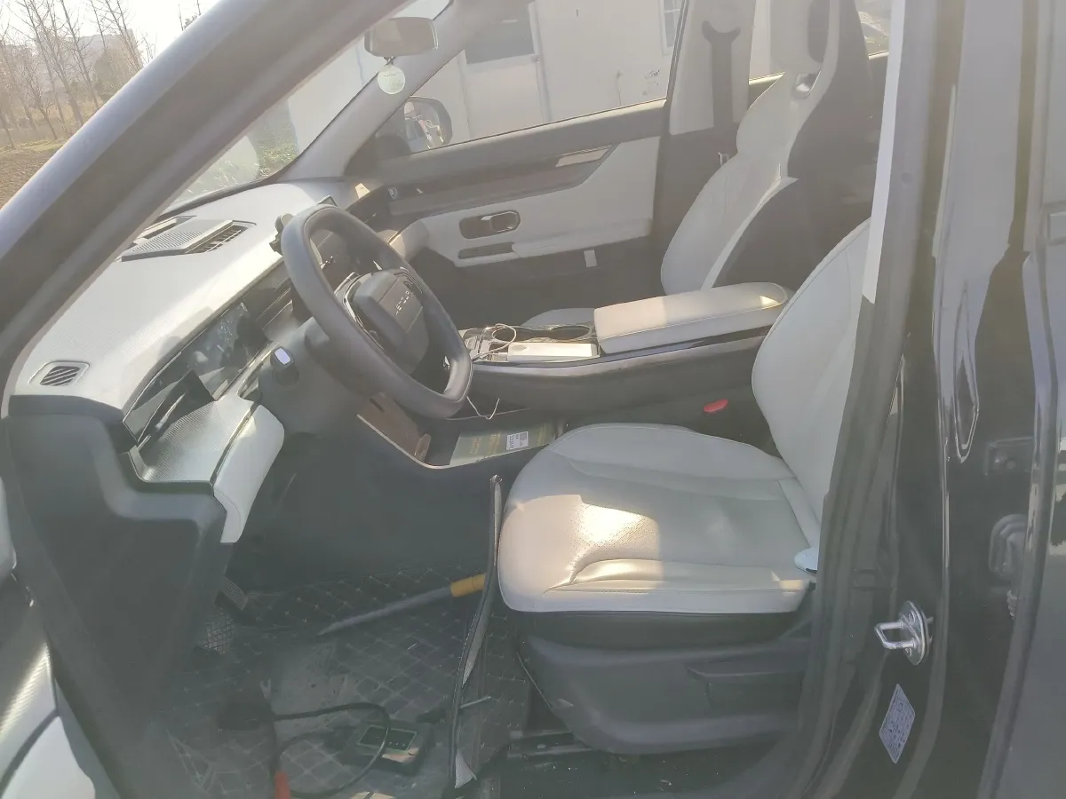 2022 Geely Okavango 1.8T 184HP L4 7DCT,autocango,china used car exporter,china ev exporter,chinese used car exporter,chinese used ev exporter