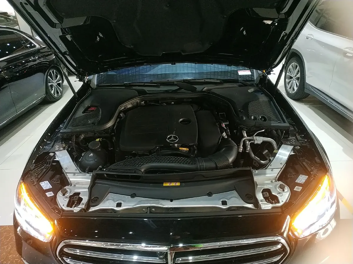 2021 Mercedes-Benz E Class 2.0T 258HP L4 9AT,autocango,china used car exporter,china ev exporter,chinese used car exporter,chinese used ev exporter