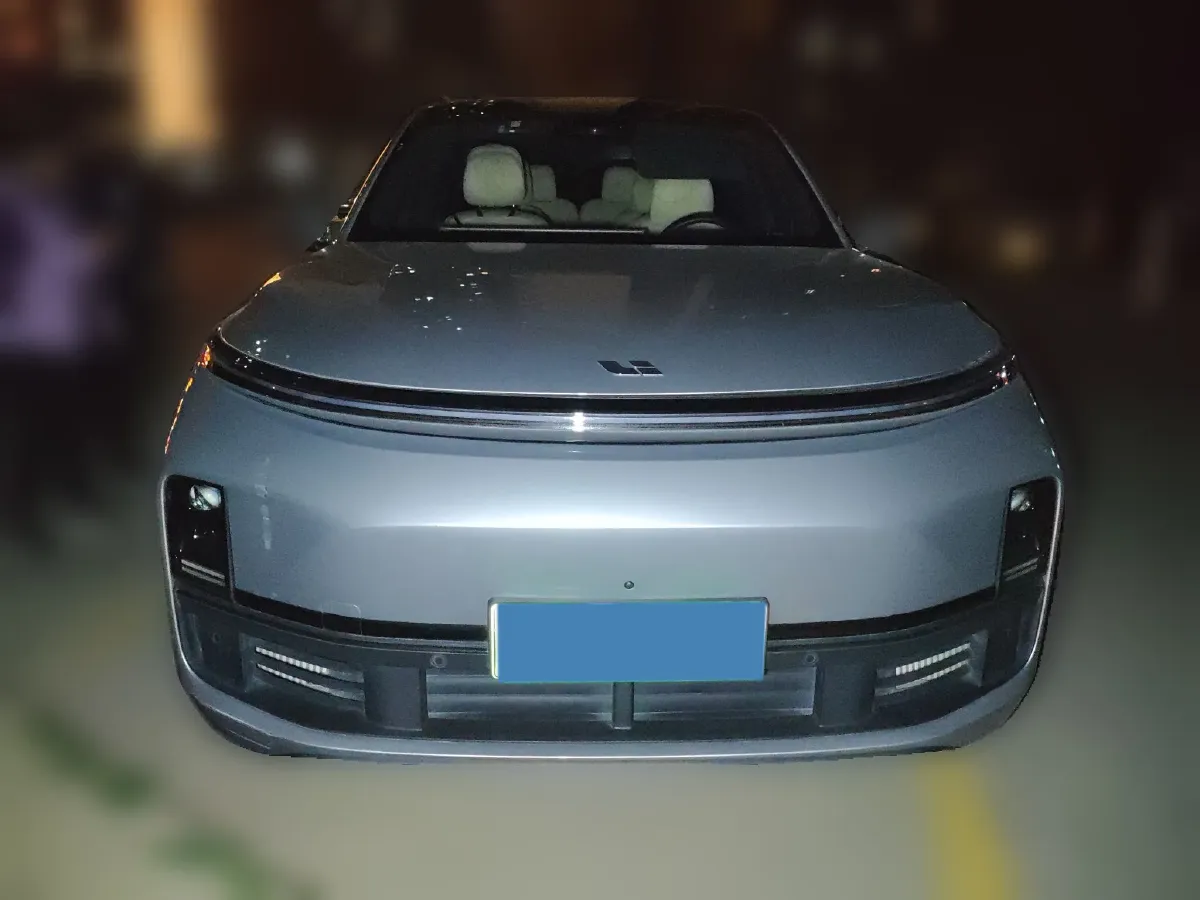 2023 Li L9 Range Extended 154HP REEV 42.6KWH,autocango,china used car exporter,china ev exporter,chinese used car exporter,chinese used ev exporter