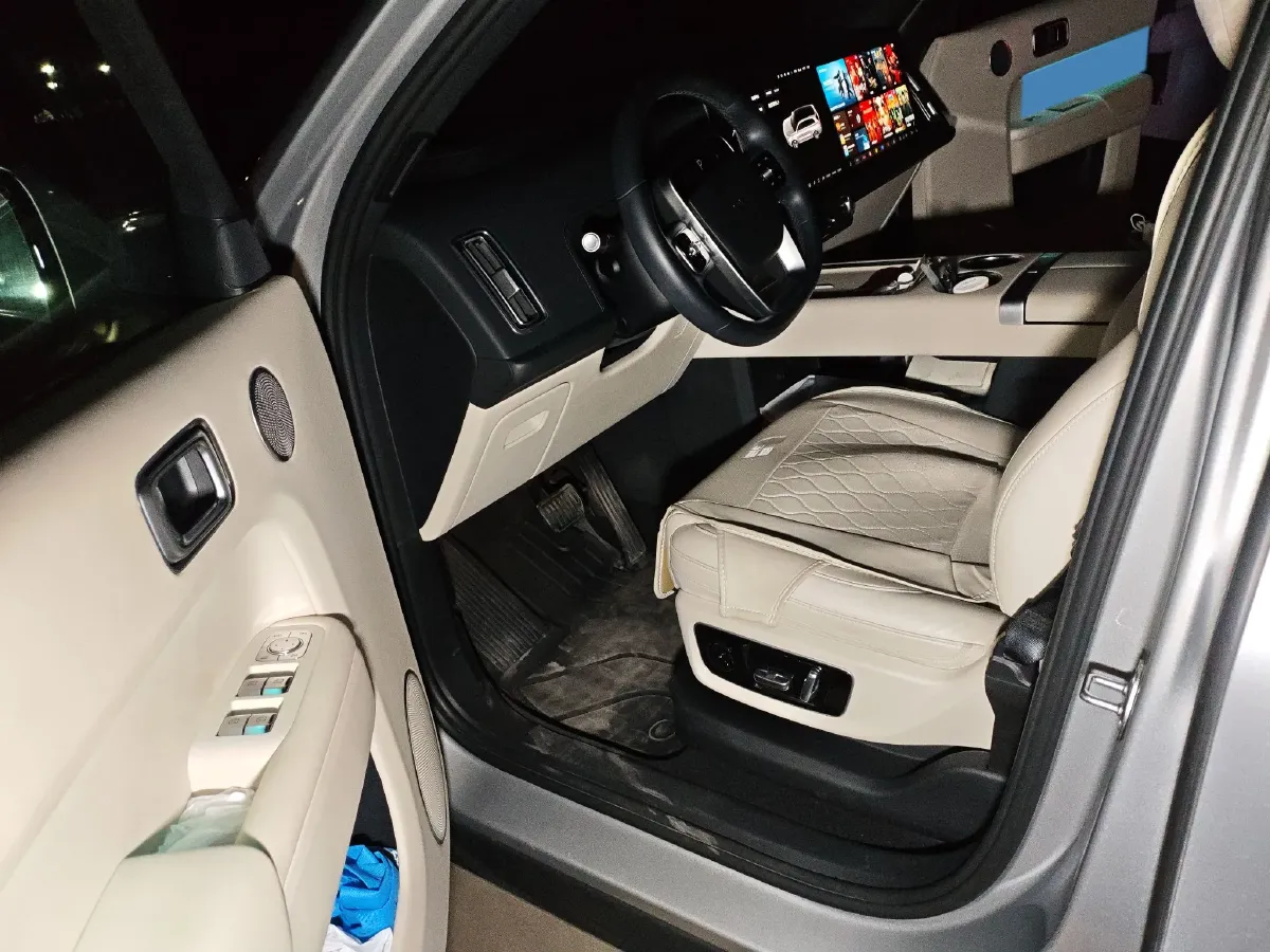 2023 Li L9 Range Extended 154HP REEV 42.6KWH,autocango,china used car exporter,china ev exporter,chinese used car exporter,chinese used ev exporter