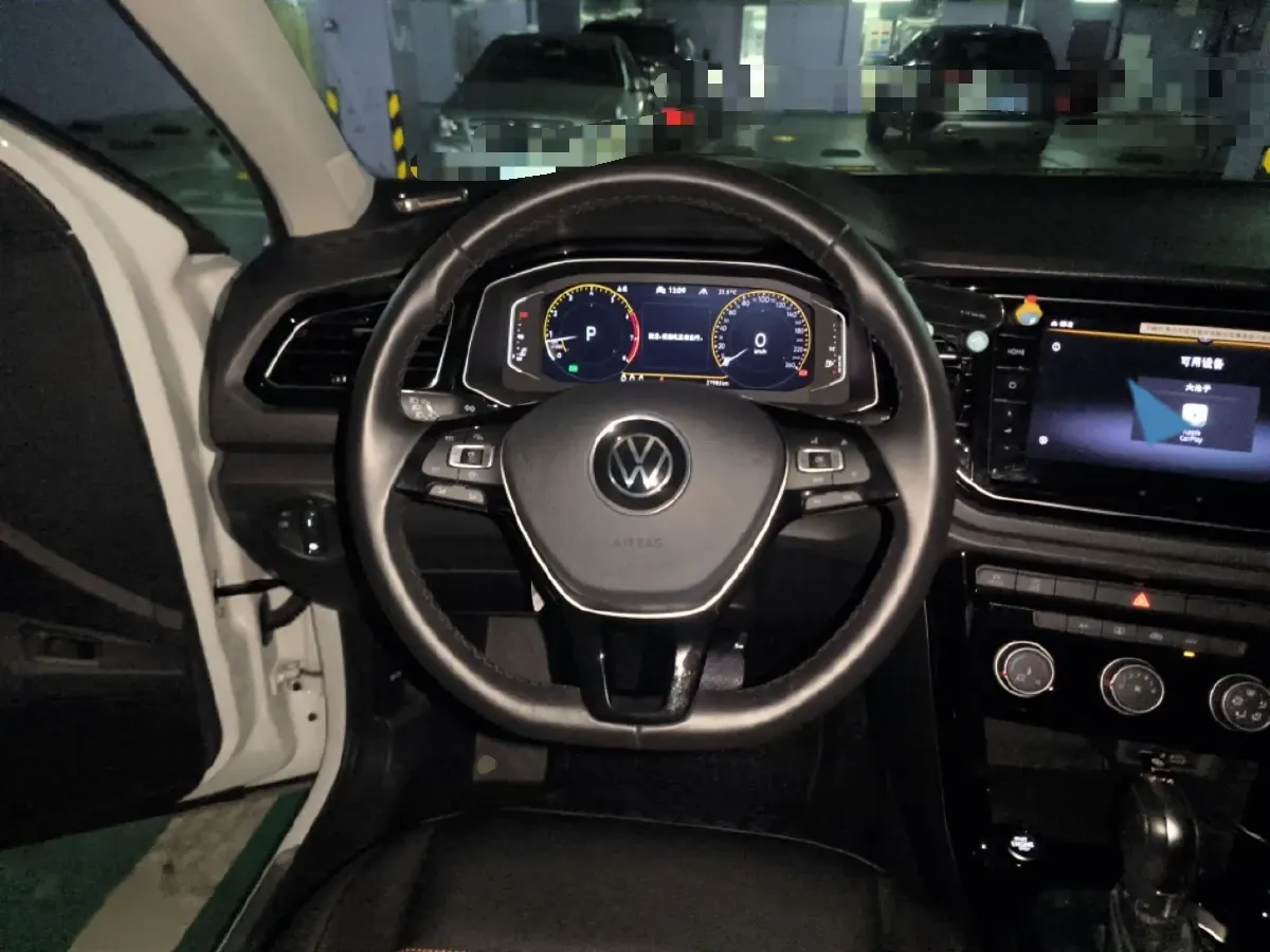 2021 Volkswagen T-Roc 1.4T 150HP L4 7DCT,autocango,china used car exporter,china ev exporter,chinese used car exporter,chinese used ev exporter