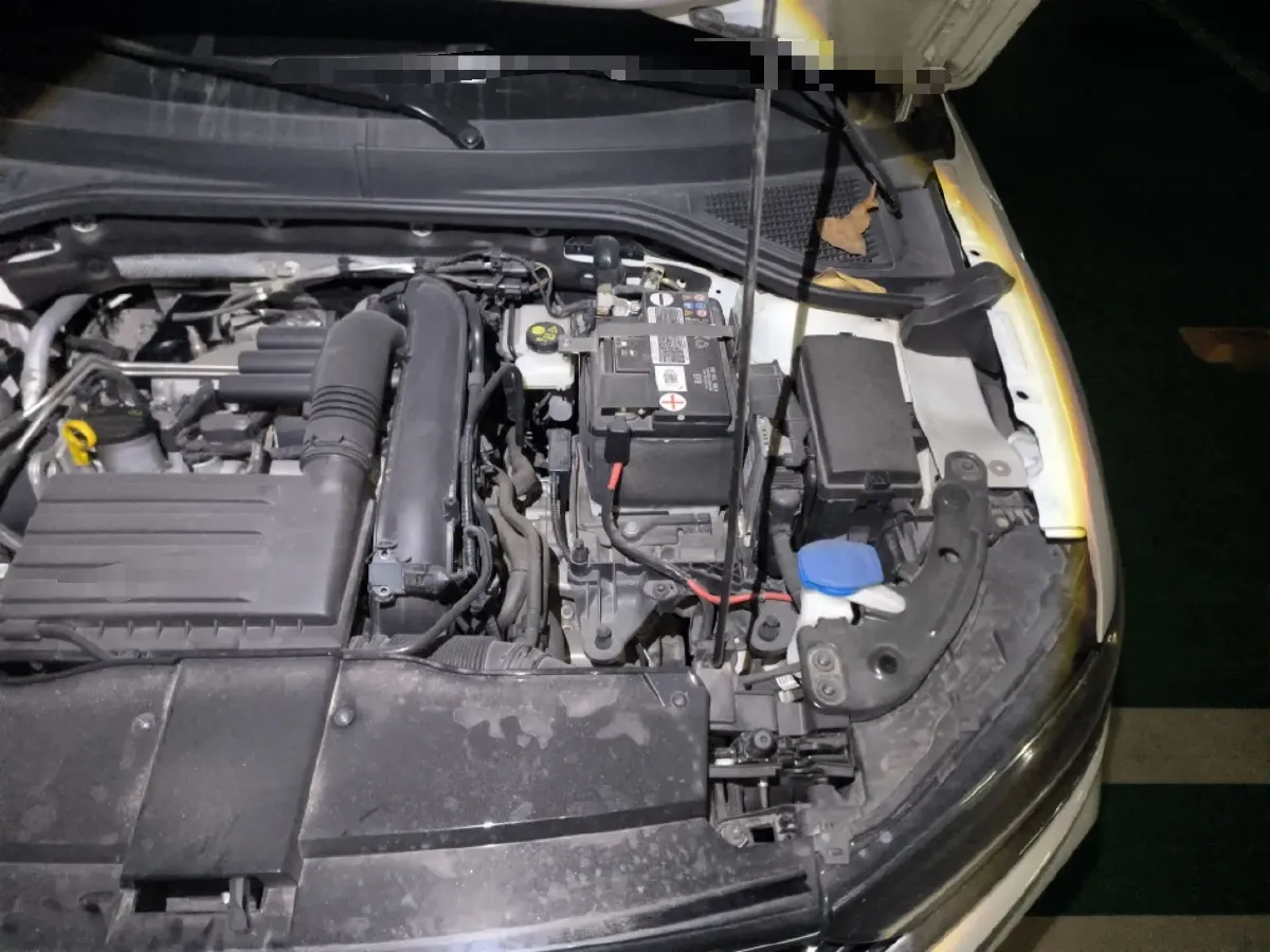 2021 Volkswagen T-Roc 1.4T 150HP L4 7DCT,autocango,china used car exporter,china ev exporter,chinese used car exporter,chinese used ev exporter