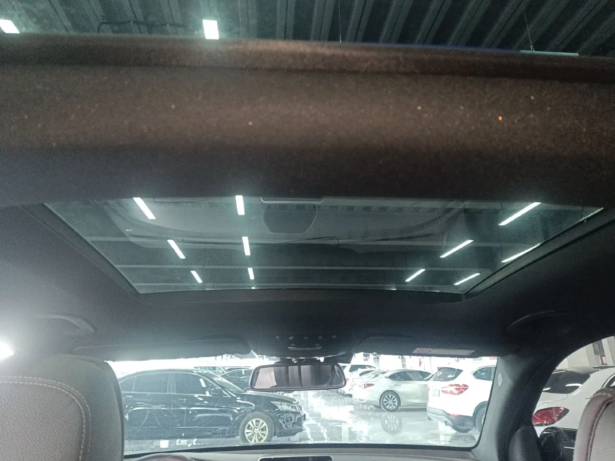 2018 Mercedes-Benz GLC Class 2.0T 211HP L4 9AT,autocango,china used car exporter,china ev exporter,chinese used car exporter,chinese used ev exporter