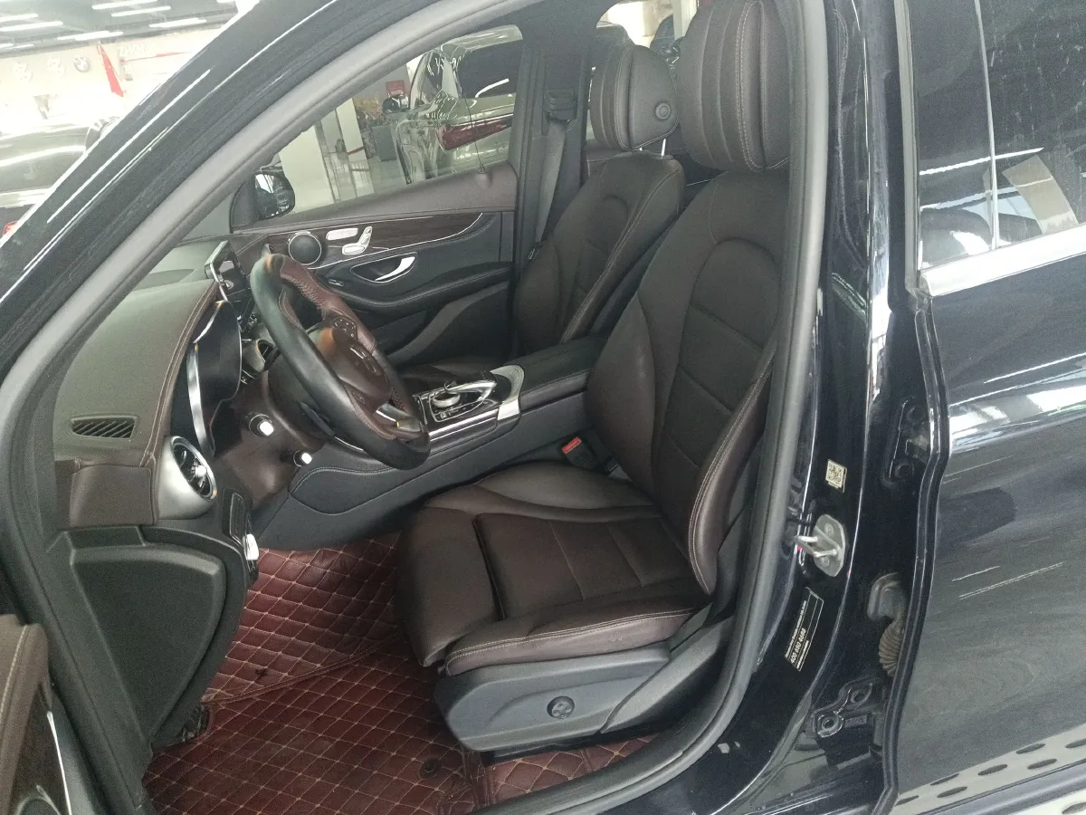 2018 Mercedes-Benz GLC Class 2.0T 211HP L4 9AT,autocango,china used car exporter,china ev exporter,chinese used car exporter,chinese used ev exporter