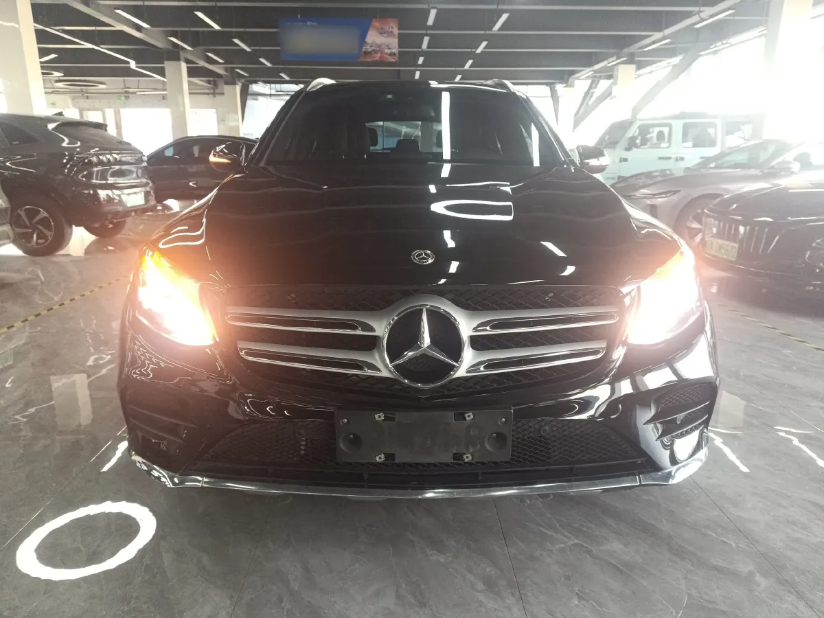 2018 Mercedes-Benz GLC Class 2.0T 211HP L4 9AT,autocango,china used car exporter,china ev exporter,chinese used car exporter,chinese used ev exporter