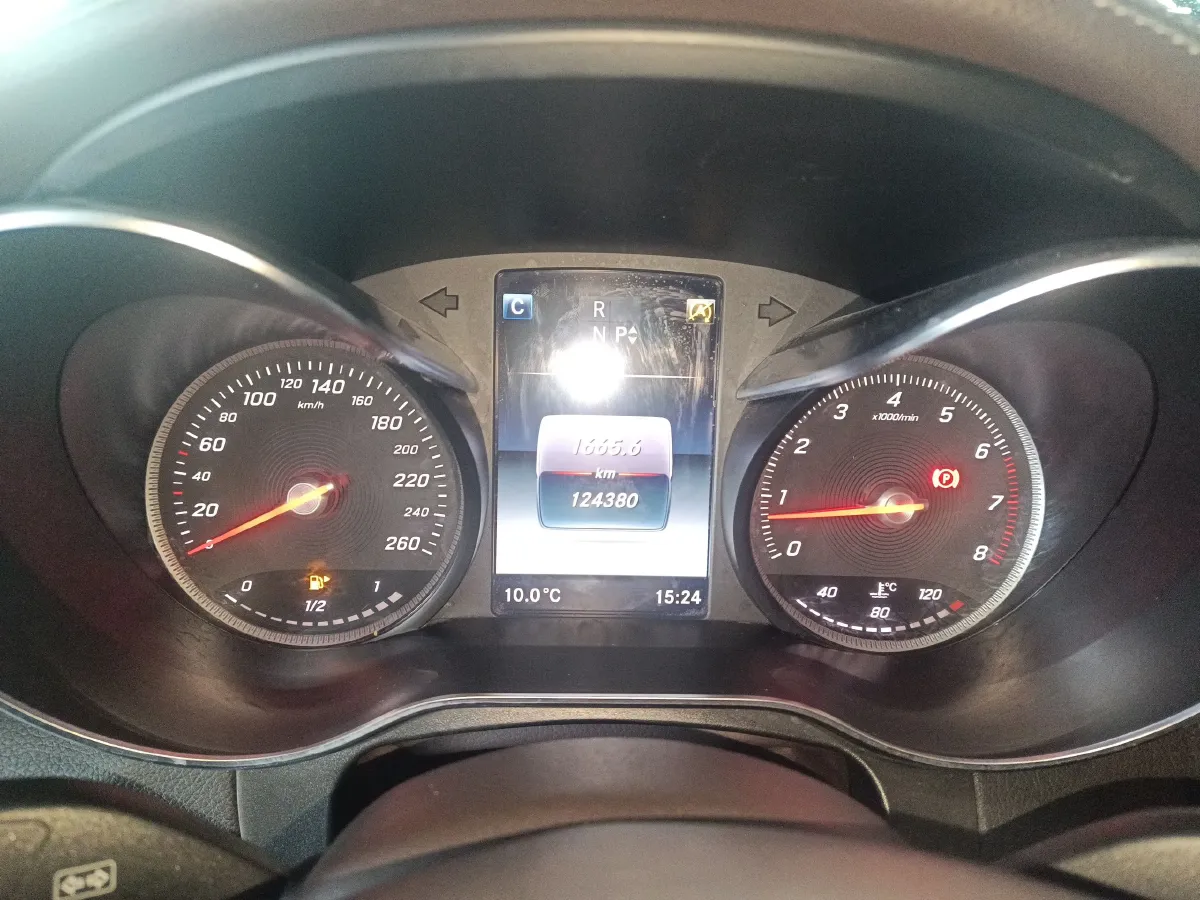 2018 Mercedes-Benz GLC Class 2.0T 211HP L4 9AT,autocango,china used car exporter,china ev exporter,chinese used car exporter,chinese used ev exporter