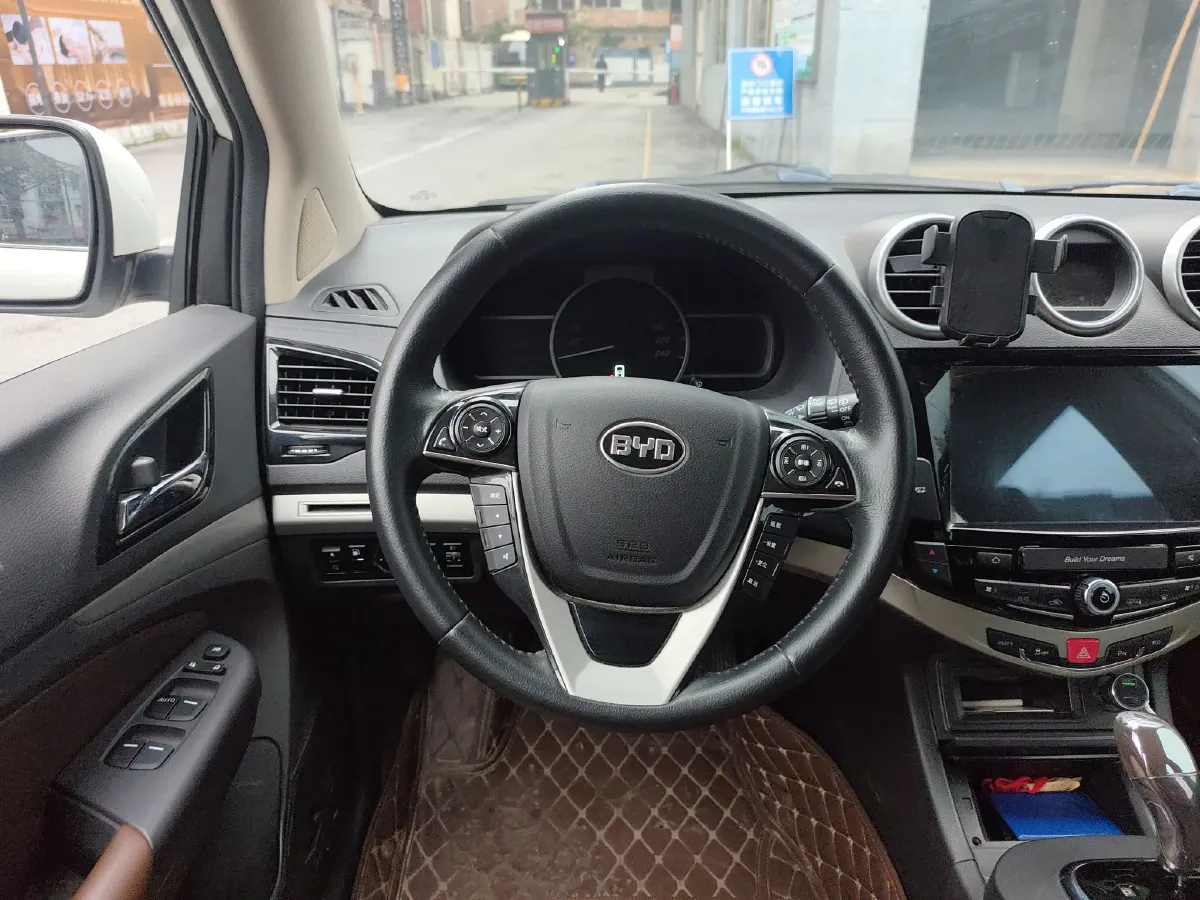 2015 BYD S7 2.0T 205HP L4 6DCT,autocango,china used car exporter,china ev exporter,chinese used car exporter,chinese used ev exporter