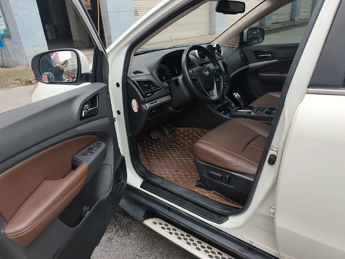 2015 BYD S7 2.0T 205HP L4 6DCT,autocango,china used car exporter,china ev exporter,chinese used car exporter,chinese used ev exporter