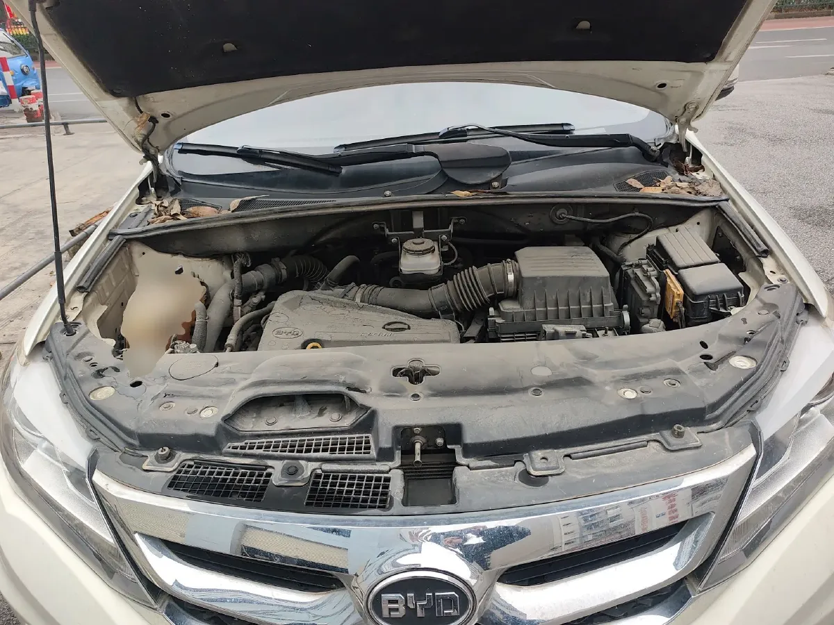 2015 BYD S7 2.0T 205HP L4 6DCT,autocango,china used car exporter,china ev exporter,chinese used car exporter,chinese used ev exporter