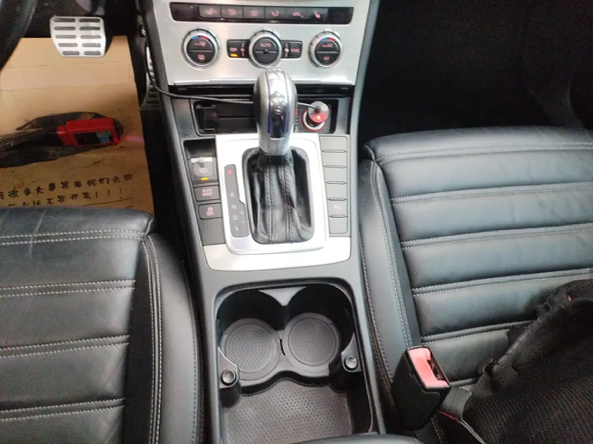 2013 Volkswagen CC 1.8T 160HP L4 7DCT,autocango,china used car exporter,china ev exporter,chinese used car exporter,chinese used ev exporter