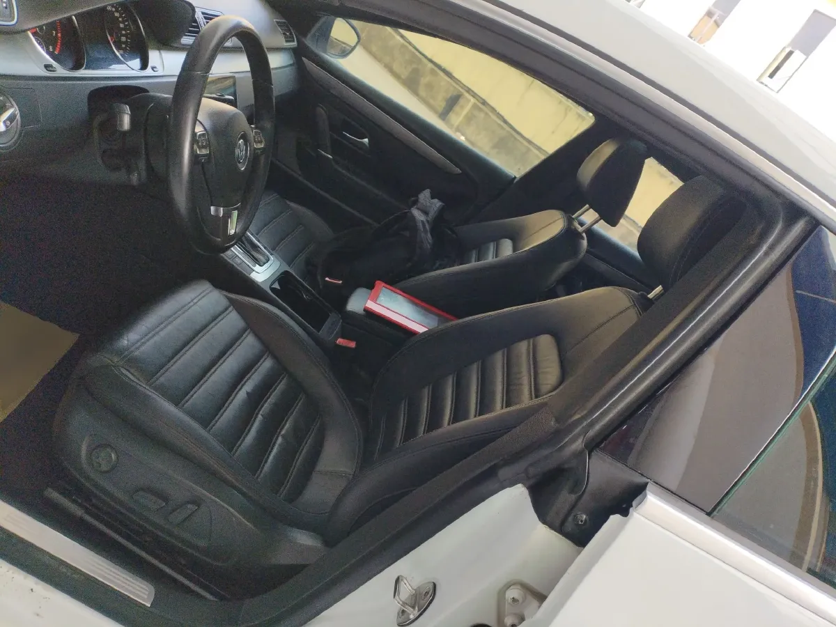 2013 Volkswagen CC 1.8T 160HP L4 7DCT,autocango,china used car exporter,china ev exporter,chinese used car exporter,chinese used ev exporter