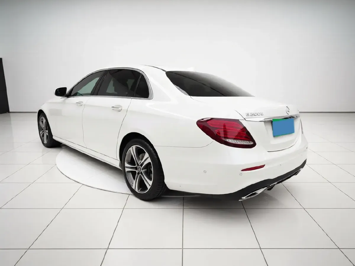 2018 Mercedes-Benz E Class 2.0T 184HP L4 9AT,autocango,china used car exporter,china ev exporter,chinese used car exporter,chinese used ev exporter