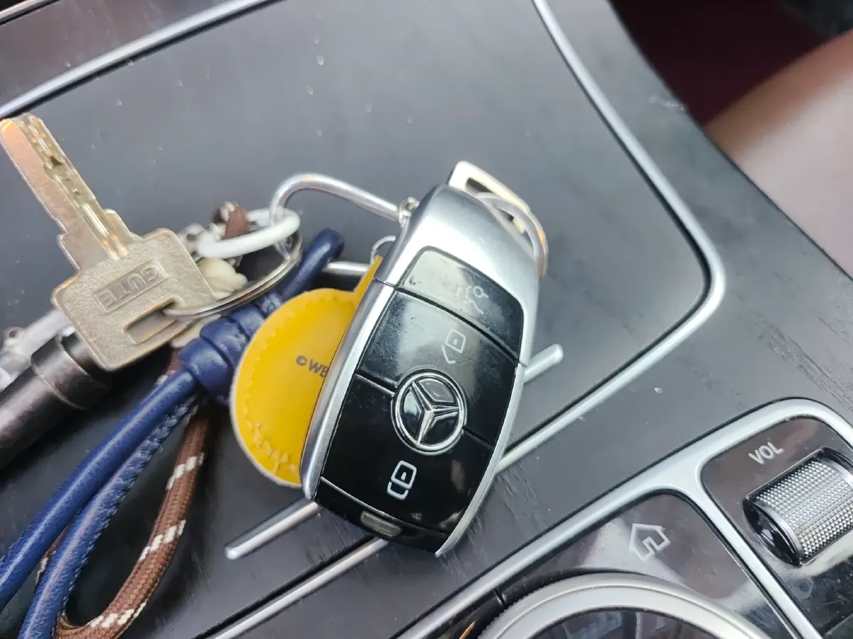 2018 Mercedes-Benz E Class 2.0T 184HP L4 9AT,autocango,china used car exporter,china ev exporter,chinese used car exporter,chinese used ev exporter