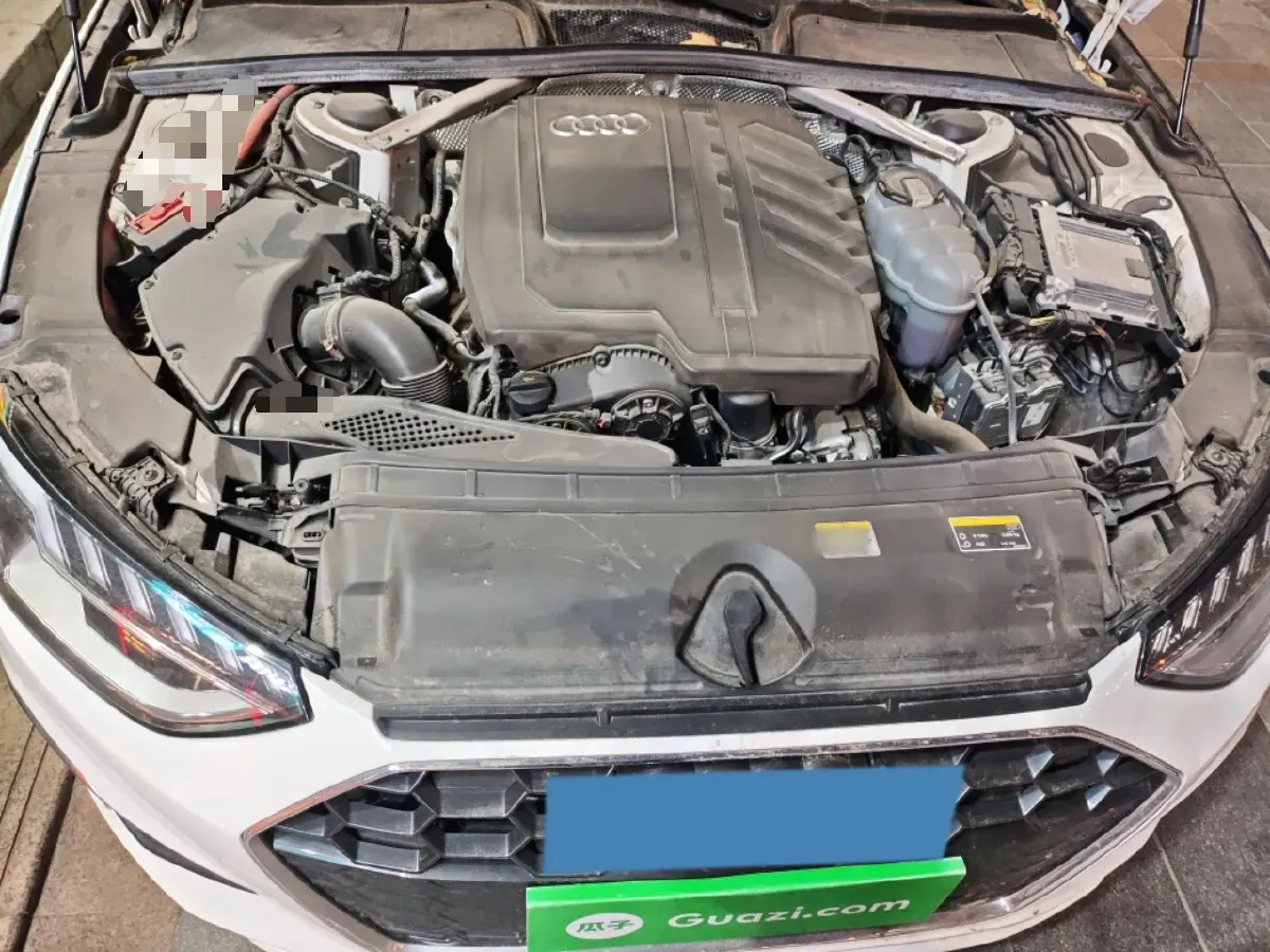 2024 Audi A4L 2.0T 190HP L4 7DCT,autocango,china used car exporter,china ev exporter,chinese used car exporter,chinese used ev exporter