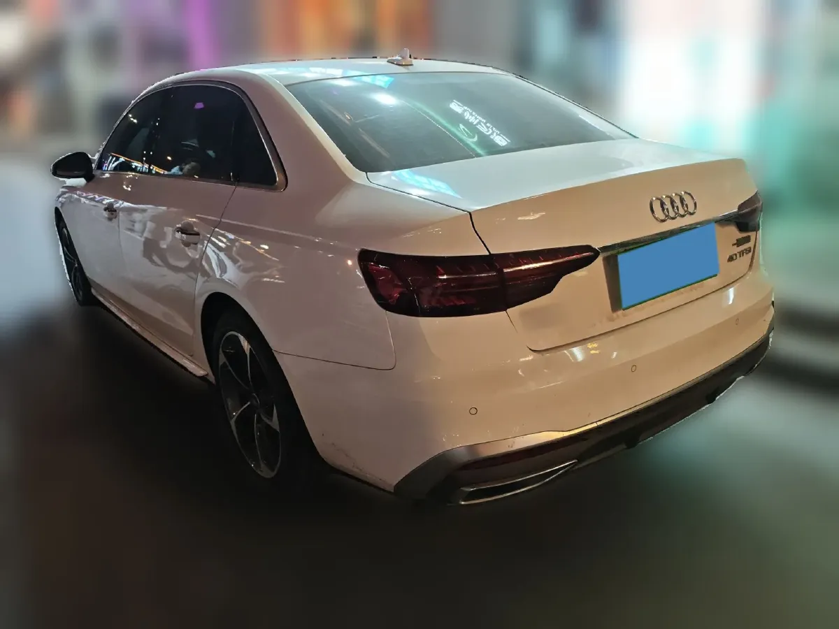 2024 Audi A4L 2.0T 190HP L4 7DCT,autocango,china used car exporter,china ev exporter,chinese used car exporter,chinese used ev exporter