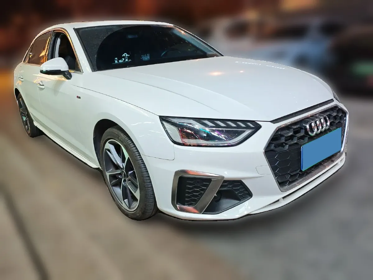 2024 Audi A4L 2.0T 190HP L4 7DCT,autocango,china used car exporter,china ev exporter,chinese used car exporter,chinese used ev exporter