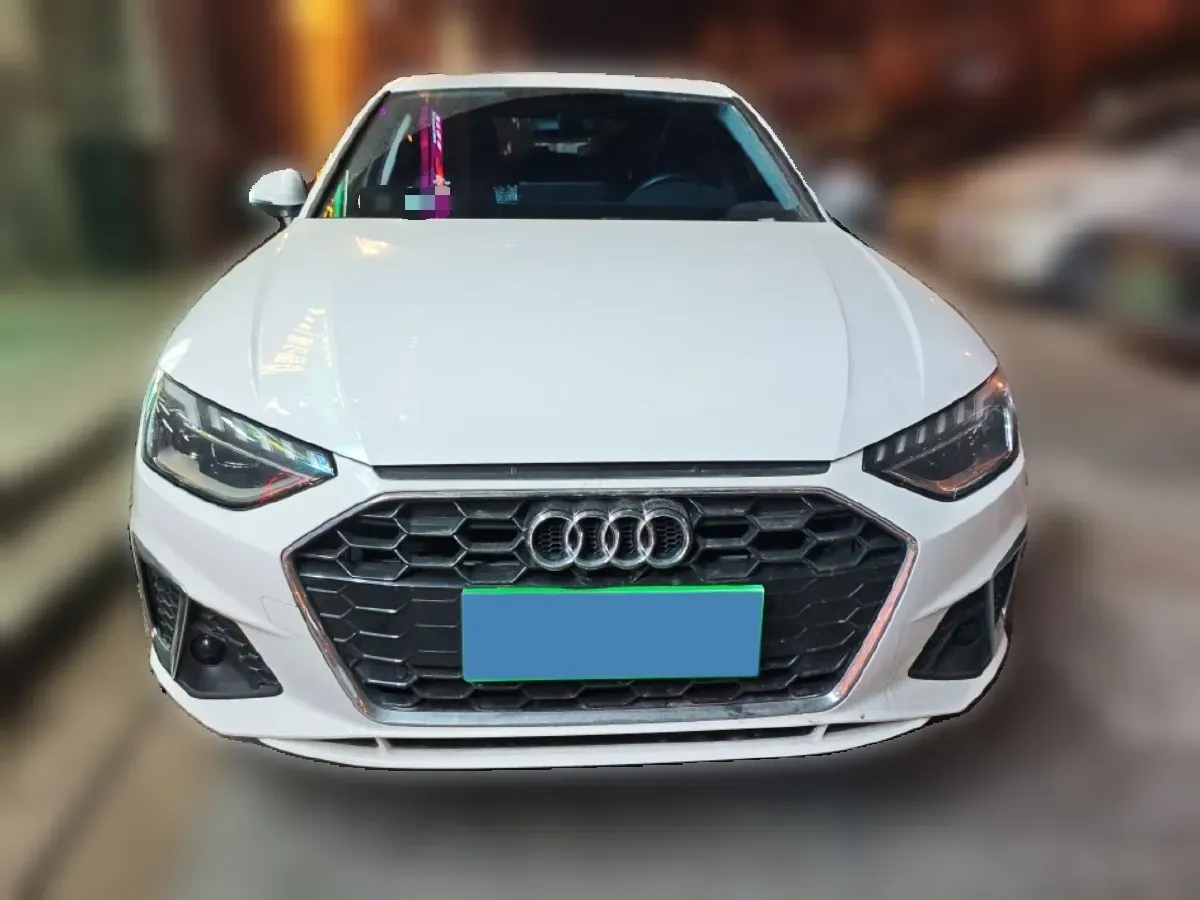 2024 Audi A4L 2.0T 190HP L4 7DCT,autocango,china used car exporter,china ev exporter,chinese used car exporter,chinese used ev exporter