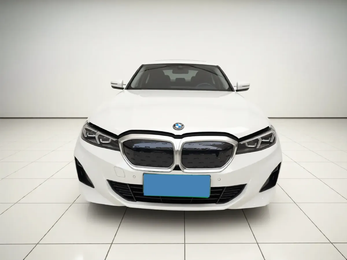 2024 BMW i3 BEV 70KWH,autocango,china used car exporter,china ev exporter,chinese used car exporter,chinese used ev exporter