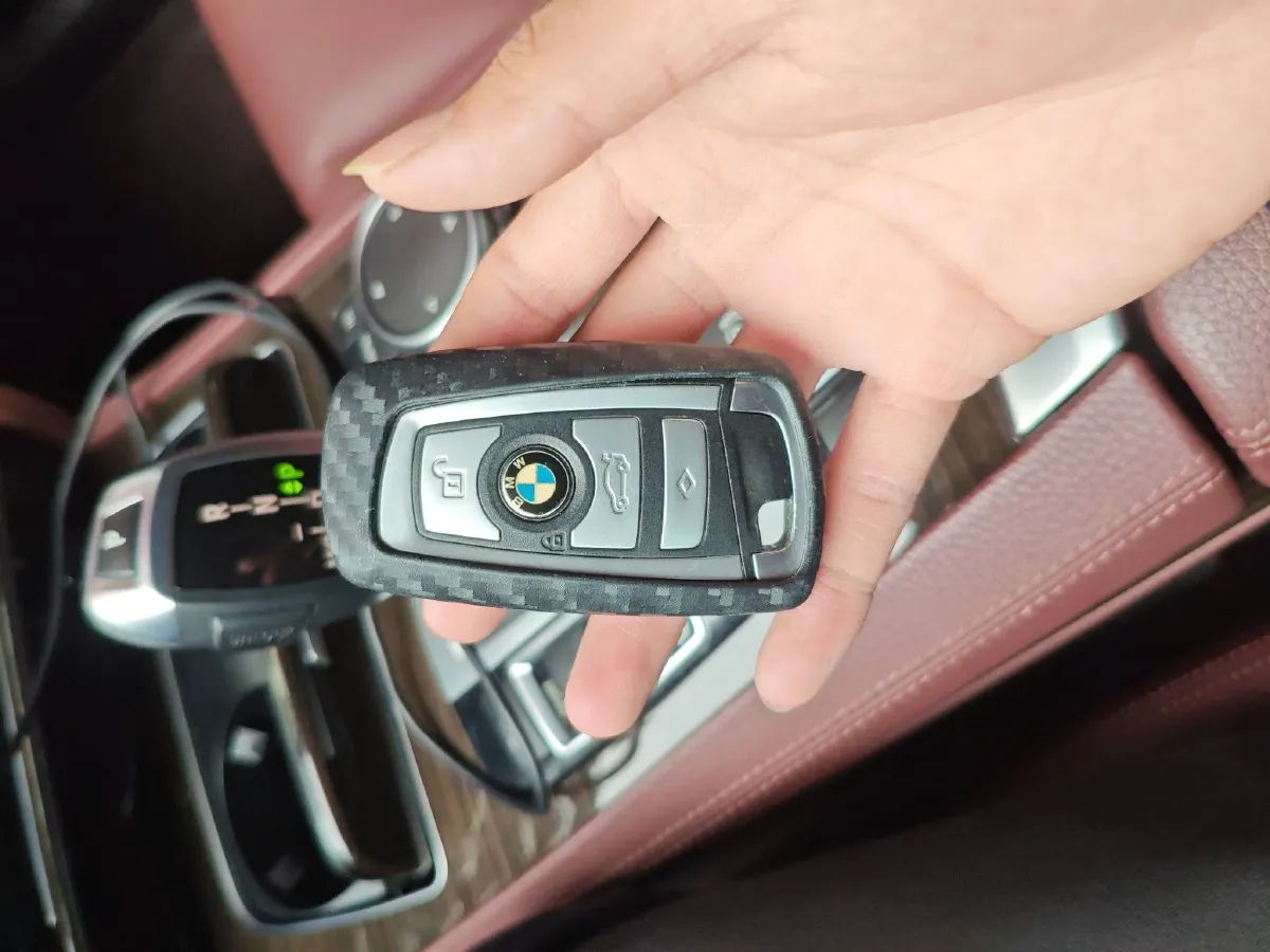 2014 BMW 7 Series 3.0L 258HP L6 8AT,autocango,china used car exporter,china ev exporter,chinese used car exporter,chinese used ev exporter