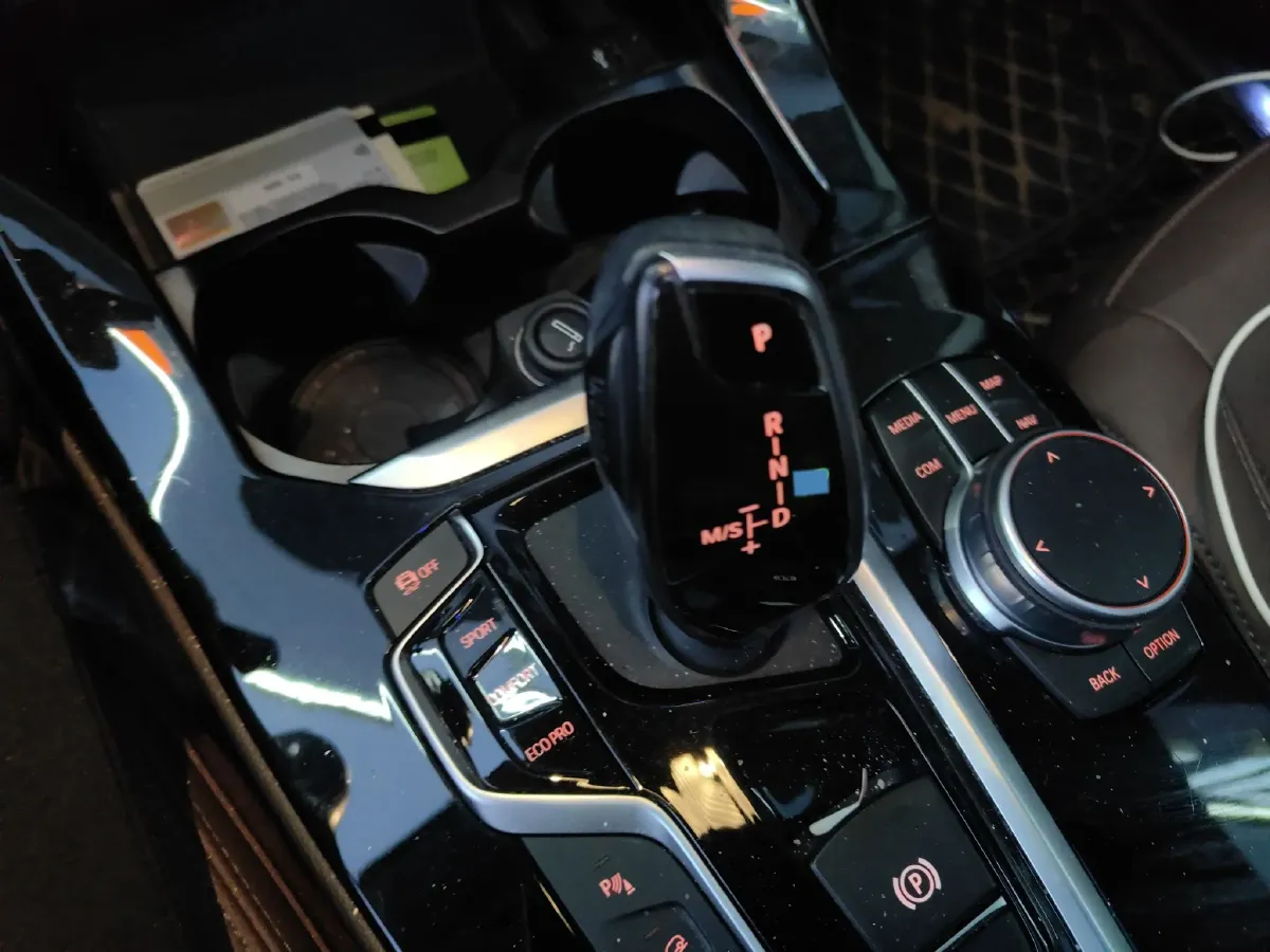 2020 BMW X3 2.0T 184HP L4 8AT,autocango,china used car exporter,china ev exporter,chinese used car exporter,chinese used ev exporter