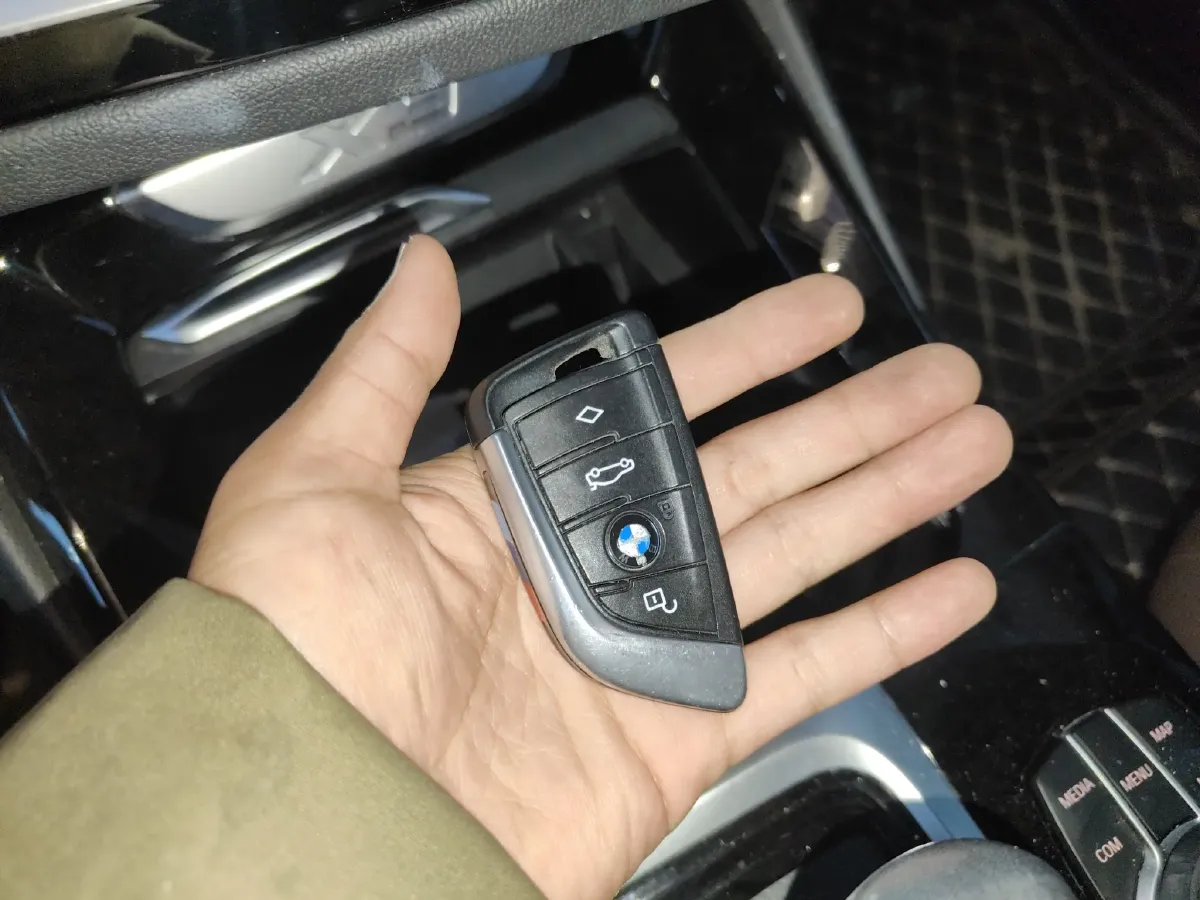 2020 BMW X3 2.0T 184HP L4 8AT,autocango,china used car exporter,china ev exporter,chinese used car exporter,chinese used ev exporter