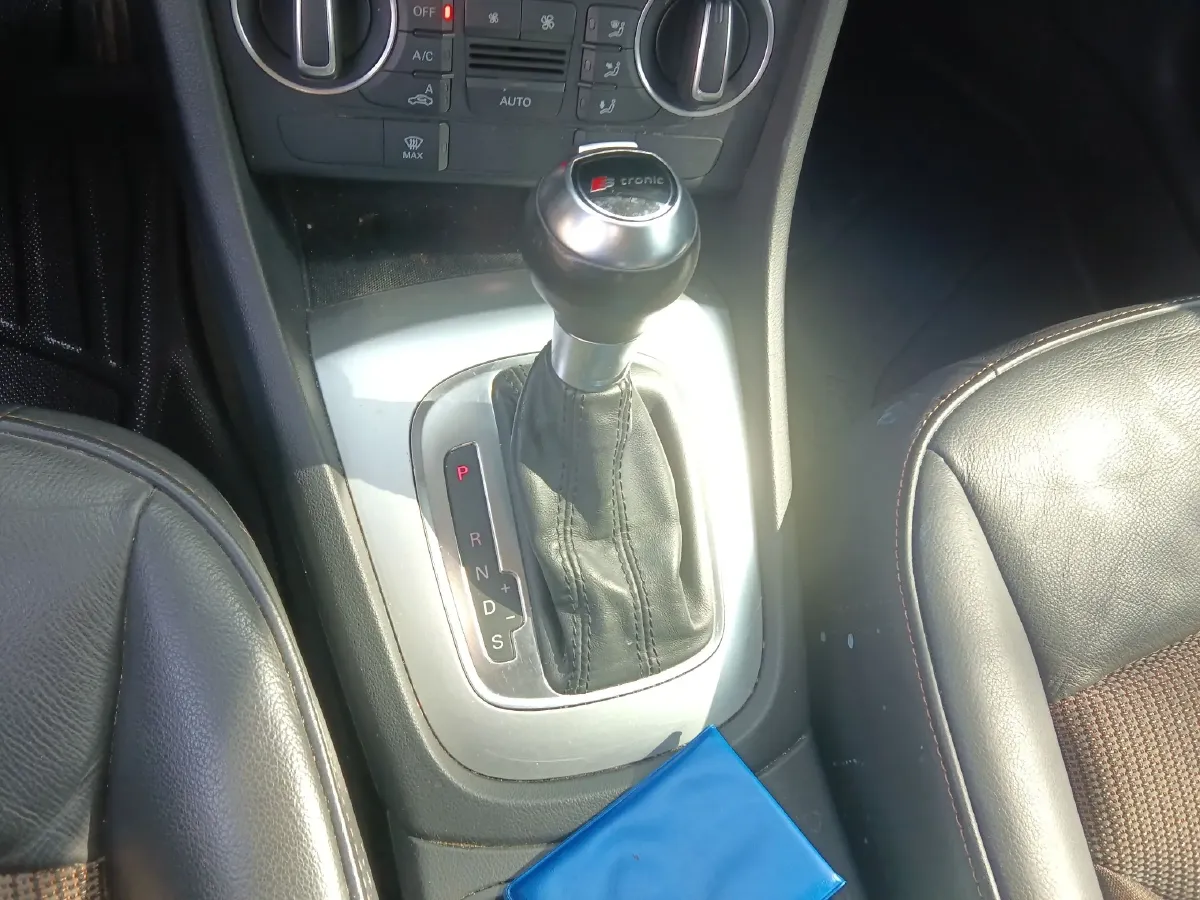 2016 Audi Q3 2.0T 170HP L4 7DCT,autocango,china used car exporter,china ev exporter,chinese used car exporter,chinese used ev exporter