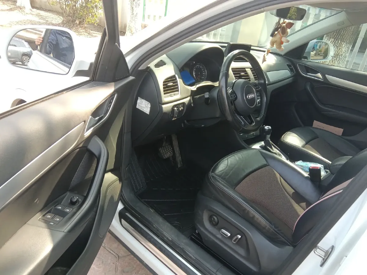 2016 Audi Q3 2.0T 170HP L4 7DCT,autocango,china used car exporter,china ev exporter,chinese used car exporter,chinese used ev exporter