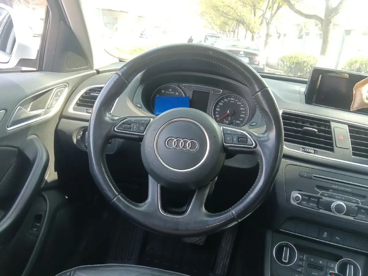 2016 Audi Q3 2.0T 170HP L4 7DCT,autocango,china used car exporter,china ev exporter,chinese used car exporter,chinese used ev exporter