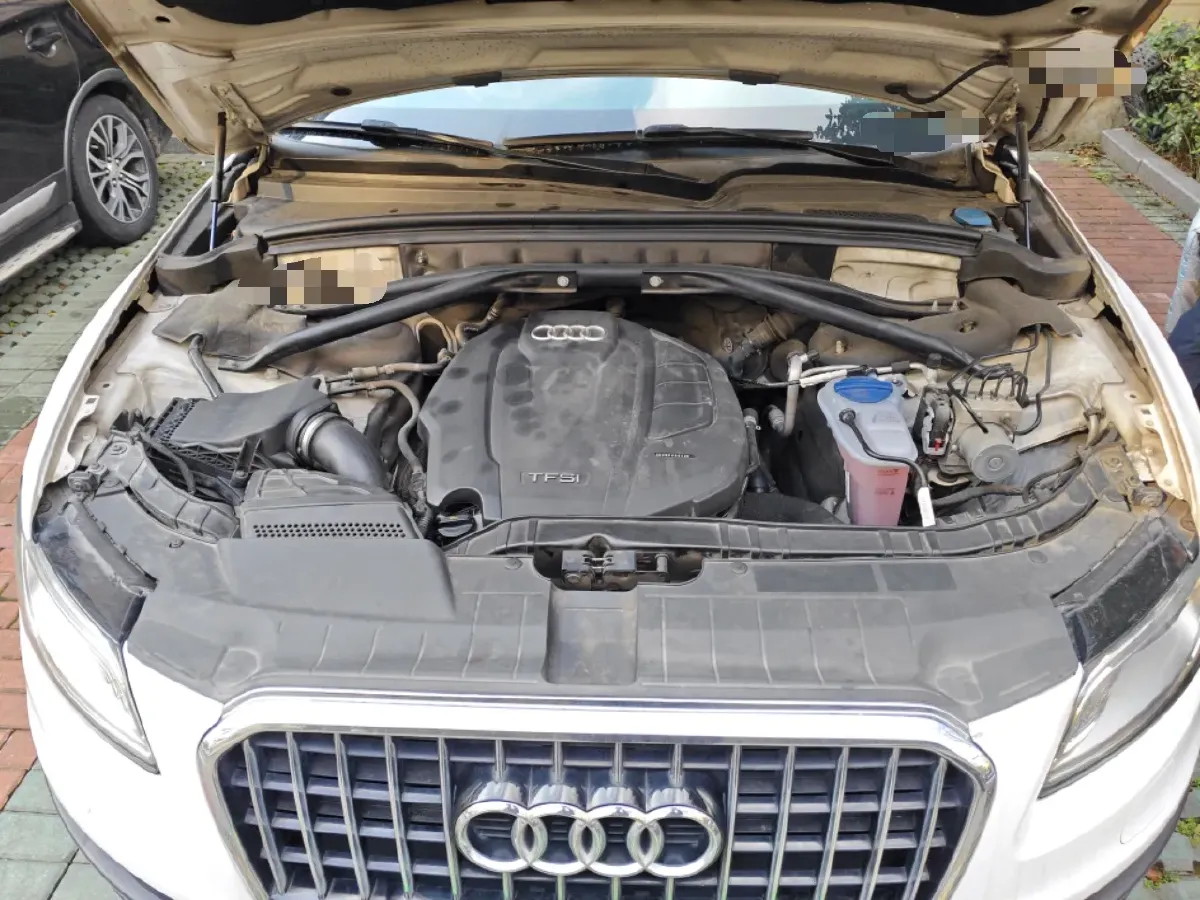 2015 Audi Q5 2.0T 224HP L4 8AT,autocango,china used car exporter,china ev exporter,chinese used car exporter,chinese used ev exporter