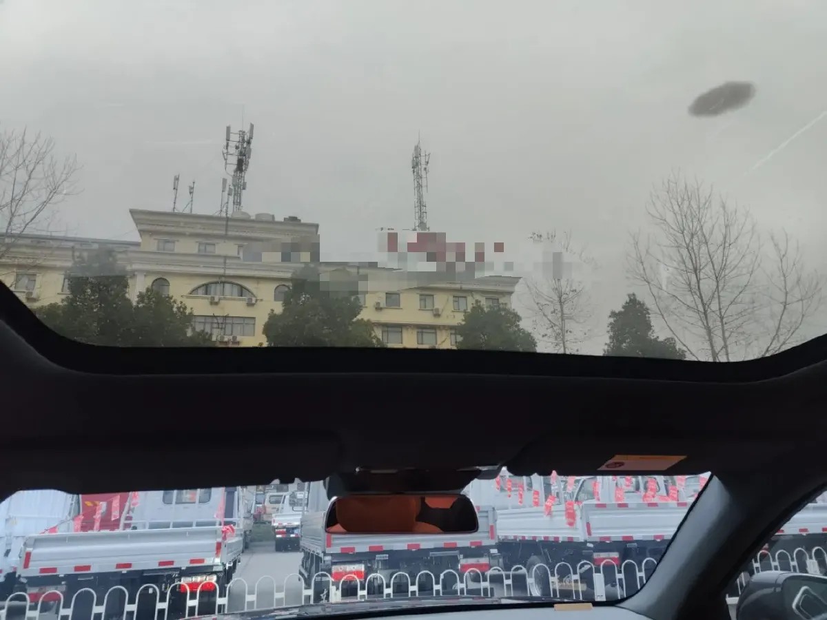 2024 Li L6 Range Extended 154HP L4 REEV 36.8KWH,autocango,china used car exporter,china ev exporter,chinese used car exporter,chinese used ev exporter