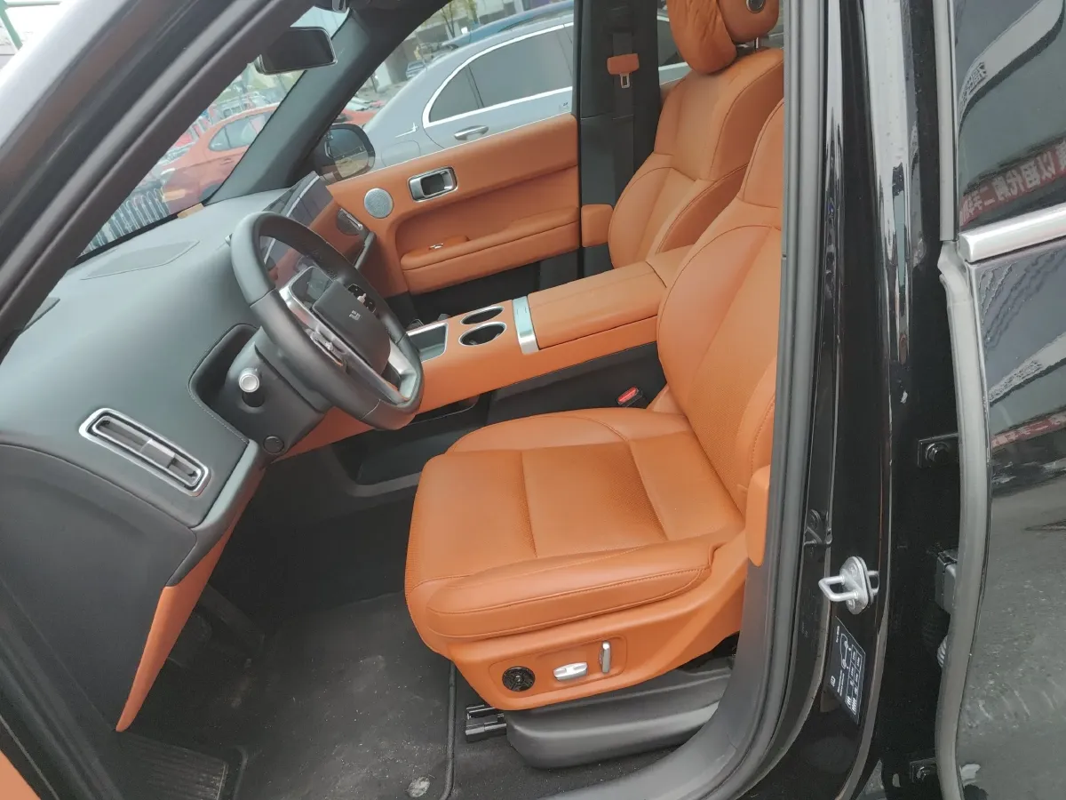 2024 Li L6 Range Extended 154HP L4 REEV 36.8KWH,autocango,china used car exporter,china ev exporter,chinese used car exporter,chinese used ev exporter