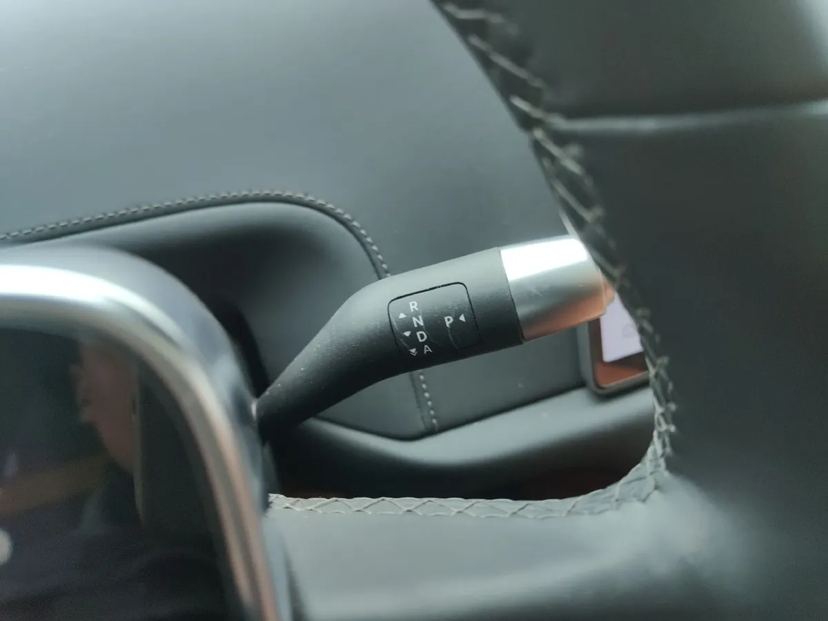 2024 Li L6 Range Extended 154HP L4 REEV 36.8KWH,autocango,china used car exporter,china ev exporter,chinese used car exporter,chinese used ev exporter