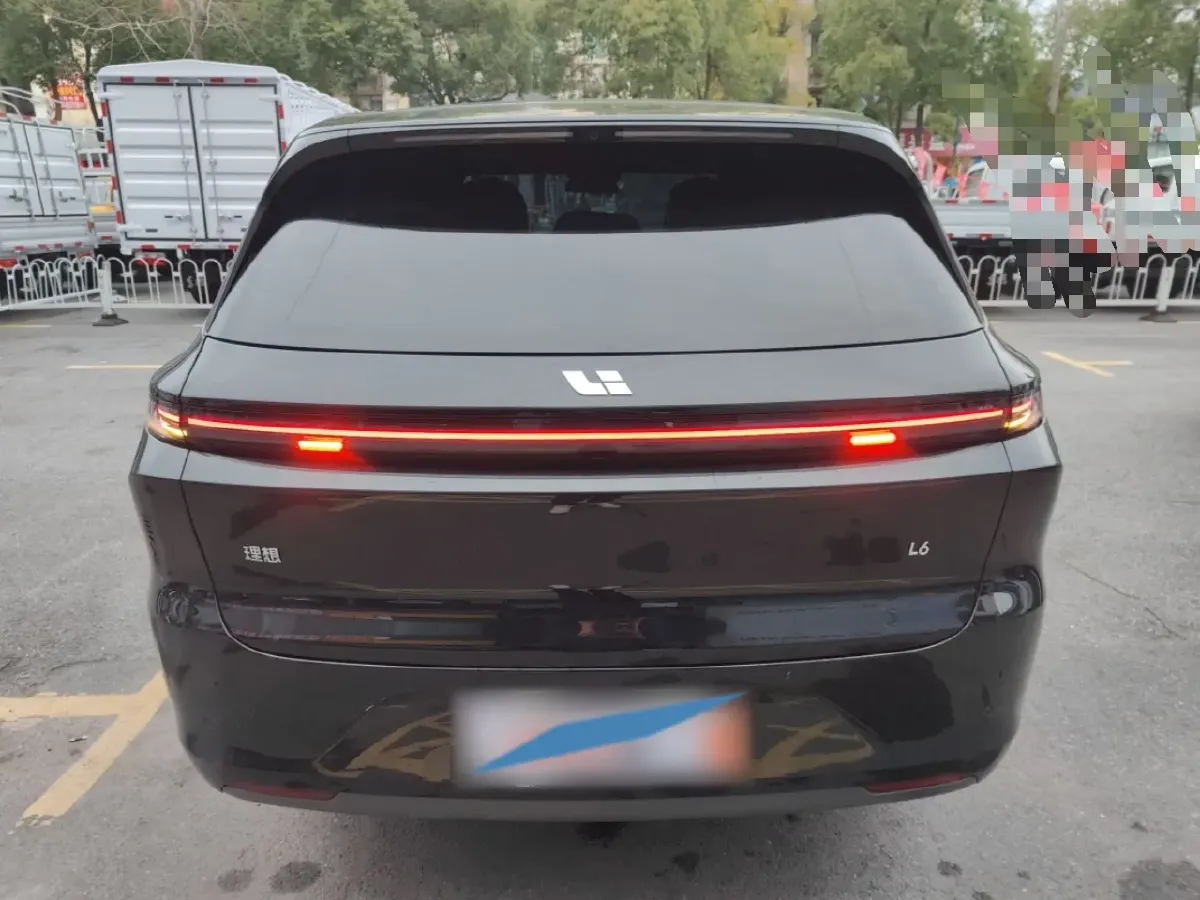 2024 Li L6 Range Extended 154HP L4 REEV 36.8KWH,autocango,china used car exporter,china ev exporter,chinese used car exporter,chinese used ev exporter