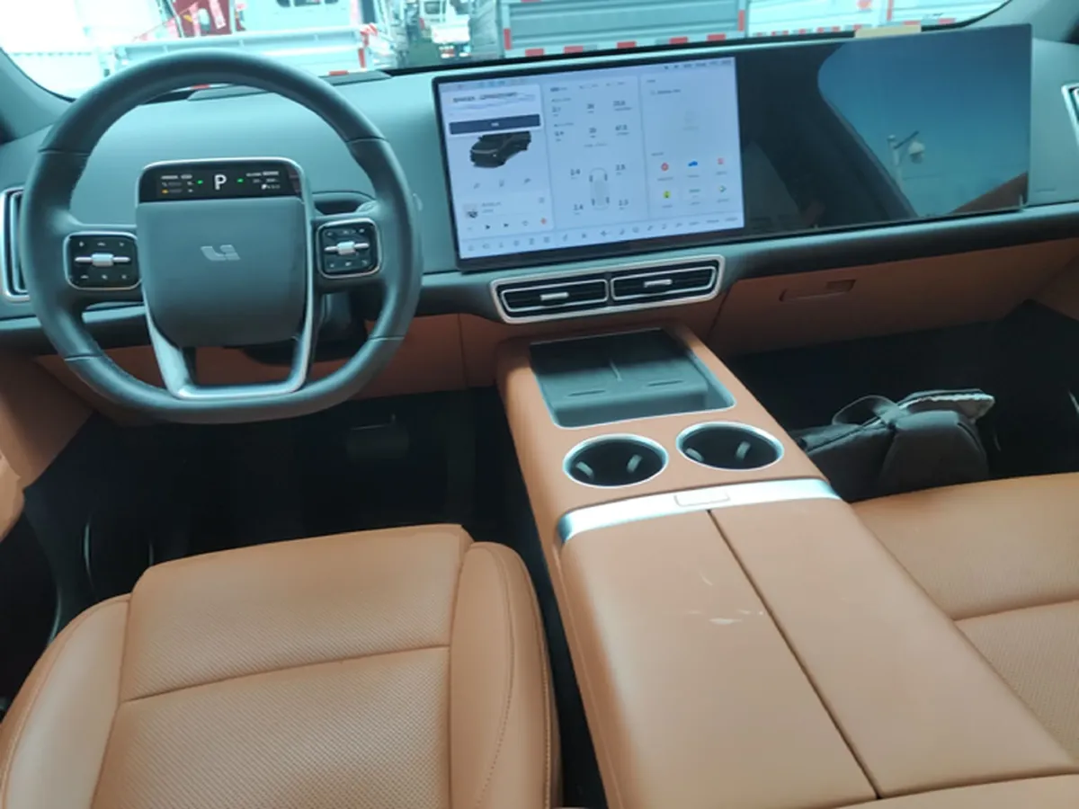 2024 Li L6 Range Extended 154HP L4 REEV 36.8KWH,autocango,china used car exporter,china ev exporter,chinese used car exporter,chinese used ev exporter