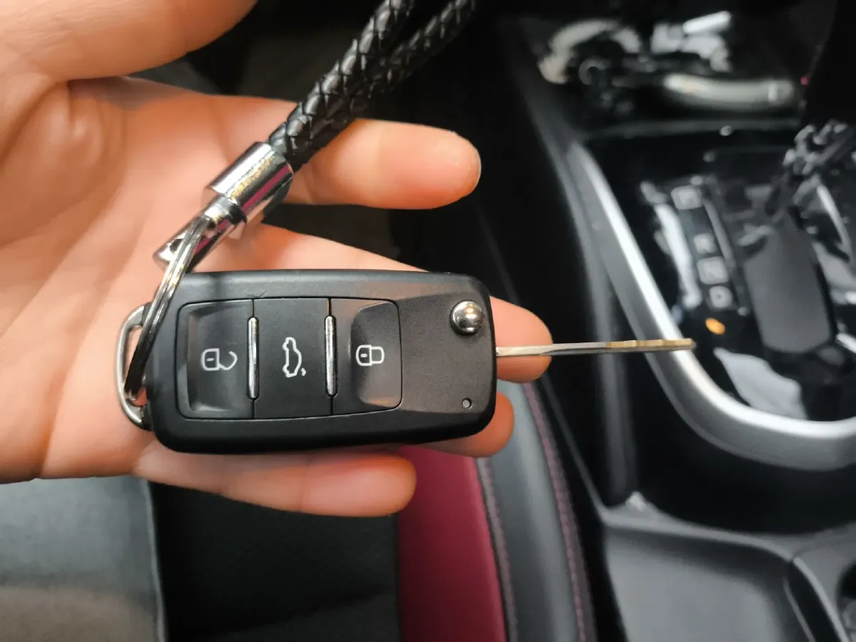 2017 Nissan Qashqai 2.0L 150HP L4 CVT,autocango,china used car exporter,china ev exporter,chinese used car exporter,chinese used ev exporter