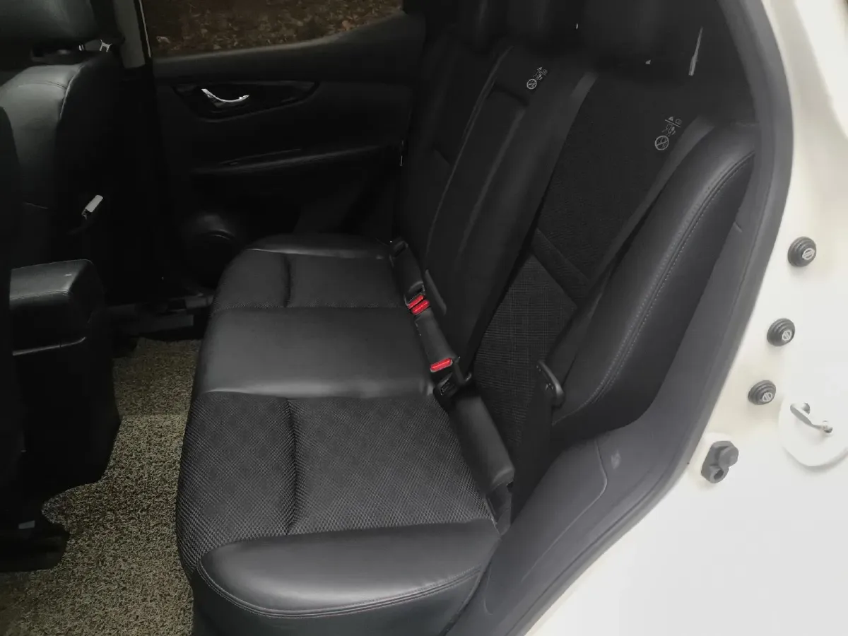 2017 Nissan Qashqai 2.0L 150HP L4 CVT,autocango,china used car exporter,china ev exporter,chinese used car exporter,chinese used ev exporter