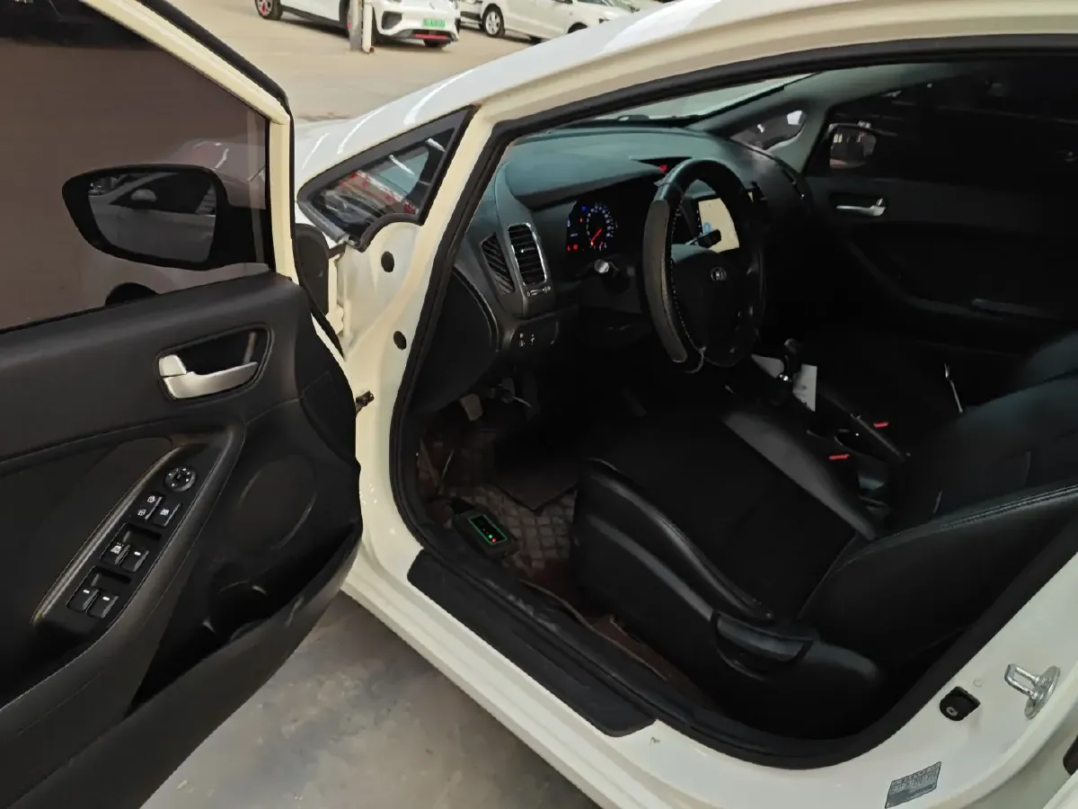 2016 Kia K3 1.6L 128HP L4 6MT,autocango,china used car exporter,china ev exporter,chinese used car exporter,chinese used ev exporter