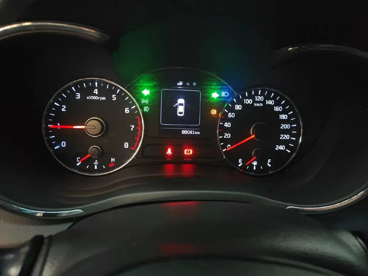 2016 Kia K3 1.6L 128HP L4 6MT,autocango,china used car exporter,china ev exporter,chinese used car exporter,chinese used ev exporter