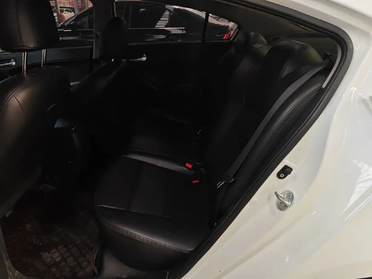 2016 Kia K3 1.6L 128HP L4 6MT,autocango,china used car exporter,china ev exporter,chinese used car exporter,chinese used ev exporter