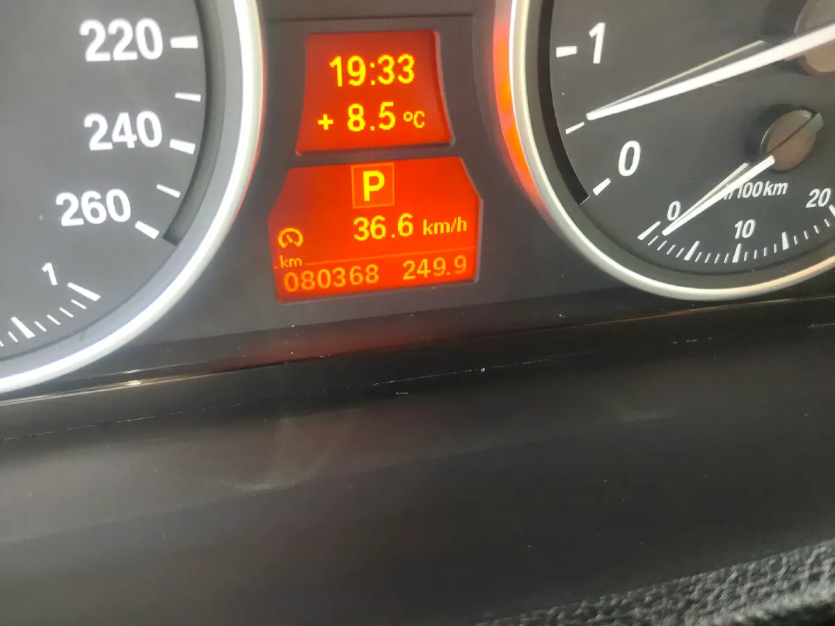 2011 BMW X5 3.0T 306HP L6 8AT,autocango,china used car exporter,china ev exporter,chinese used car exporter,chinese used ev exporter