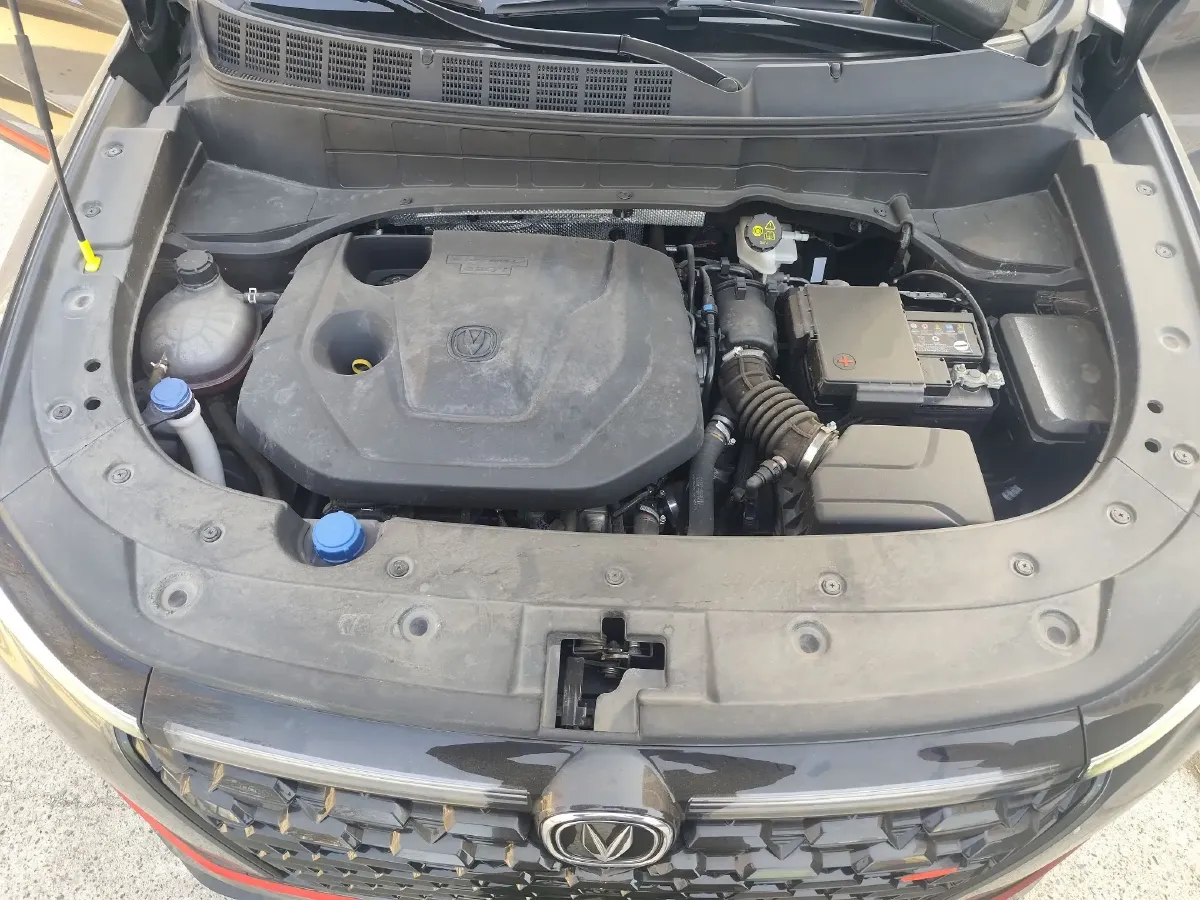 2021 ChangAn CS35 Plus 1.4T 160HP L4 7DCT,autocango,china used car exporter,china ev exporter,chinese used car exporter,chinese used ev exporter