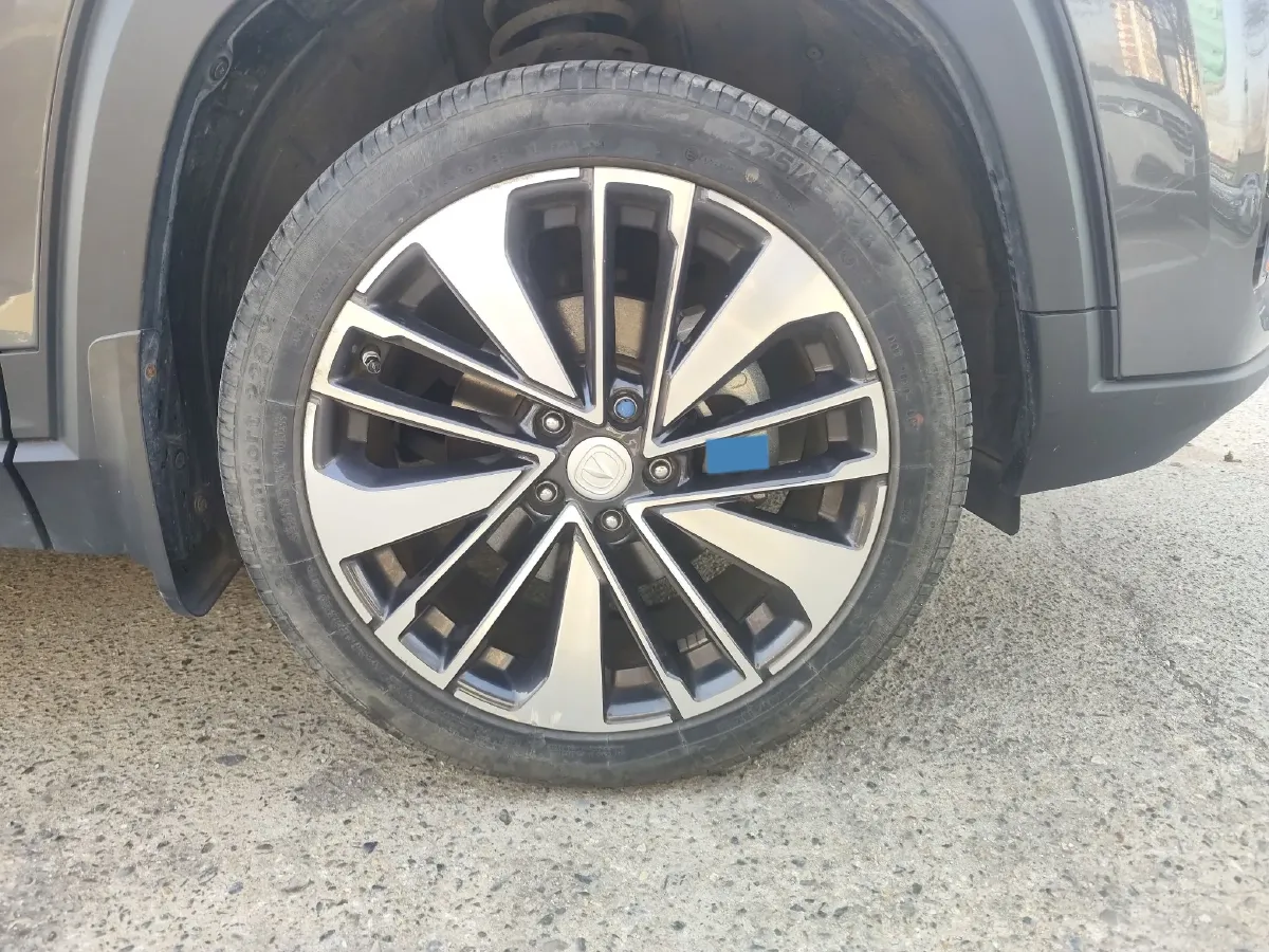 2021 ChangAn CS35 Plus 1.4T 160HP L4 7DCT,autocango,china used car exporter,china ev exporter,chinese used car exporter,chinese used ev exporter